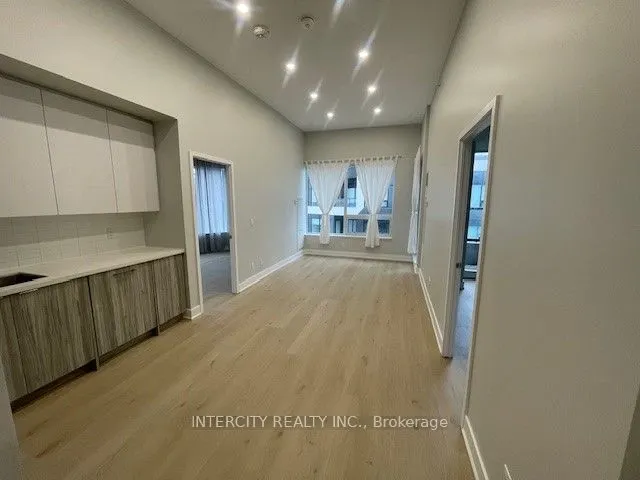 297 Oak Walk Drive, #409