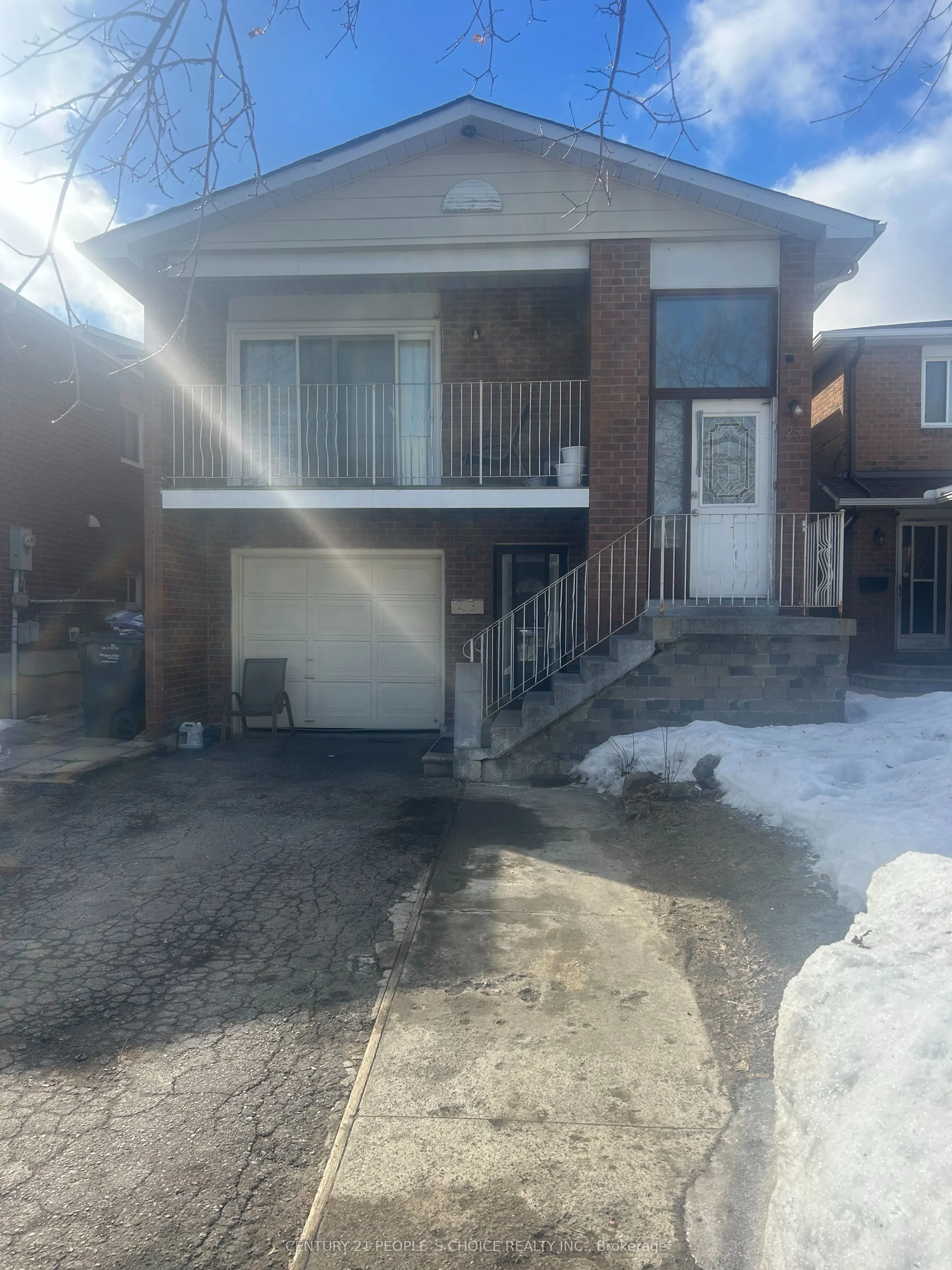 23 Deerpark Crescent
