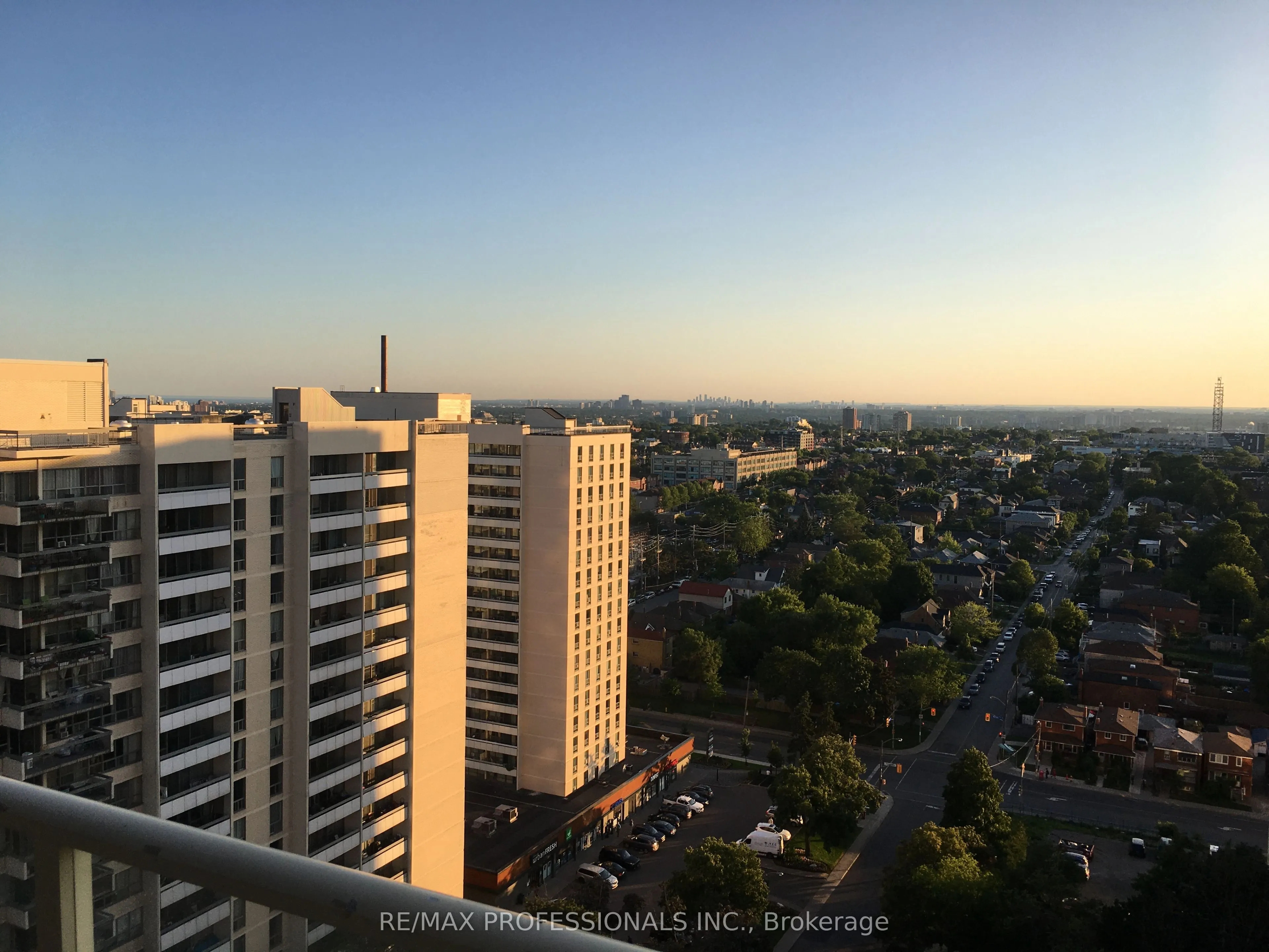 360 Ridelle Avenue, #2107