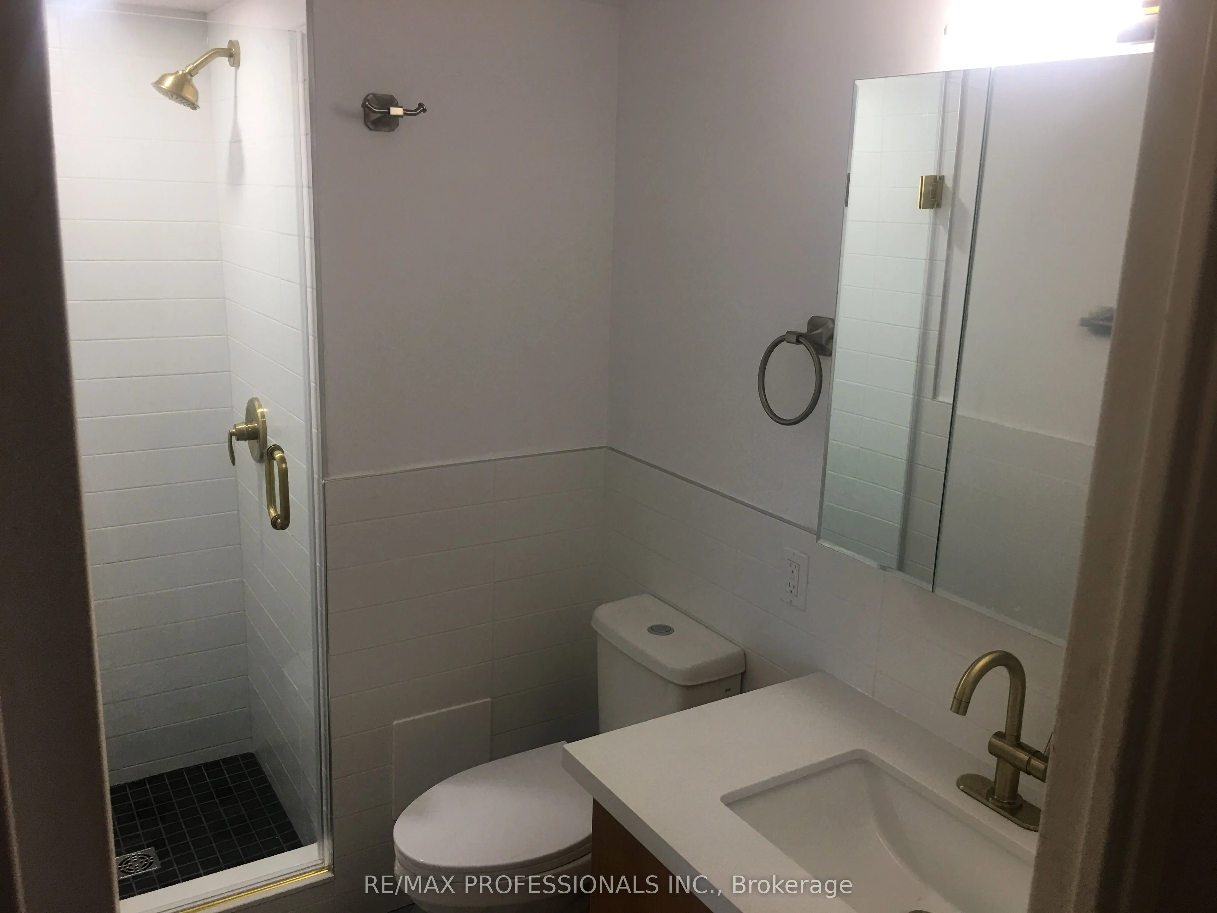 360 Ridelle Avenue, #2107