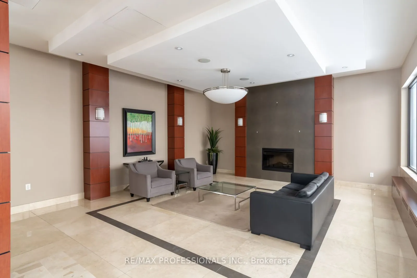 360 Ridelle Avenue, #2107