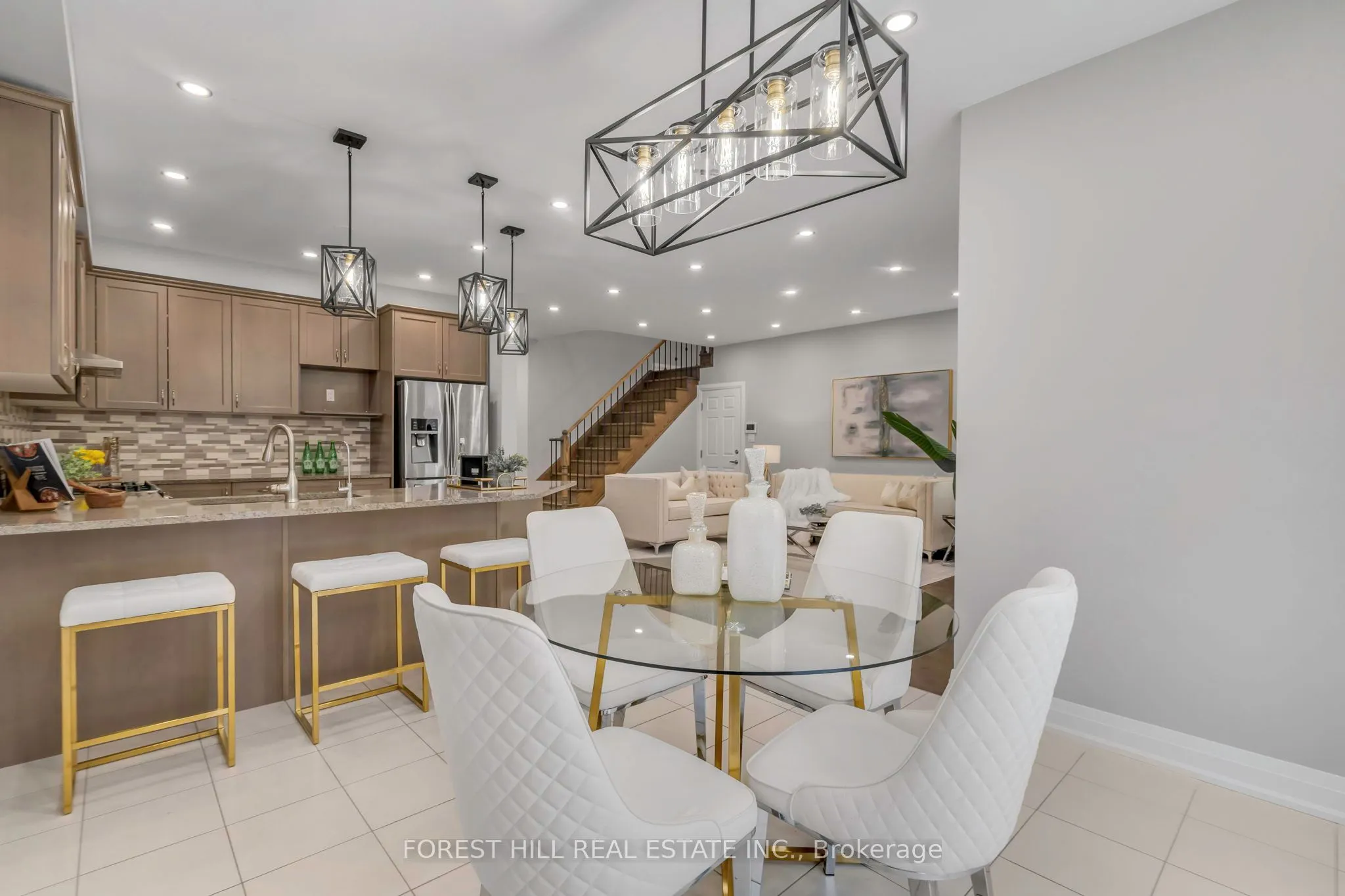19 Waterwide Crescent