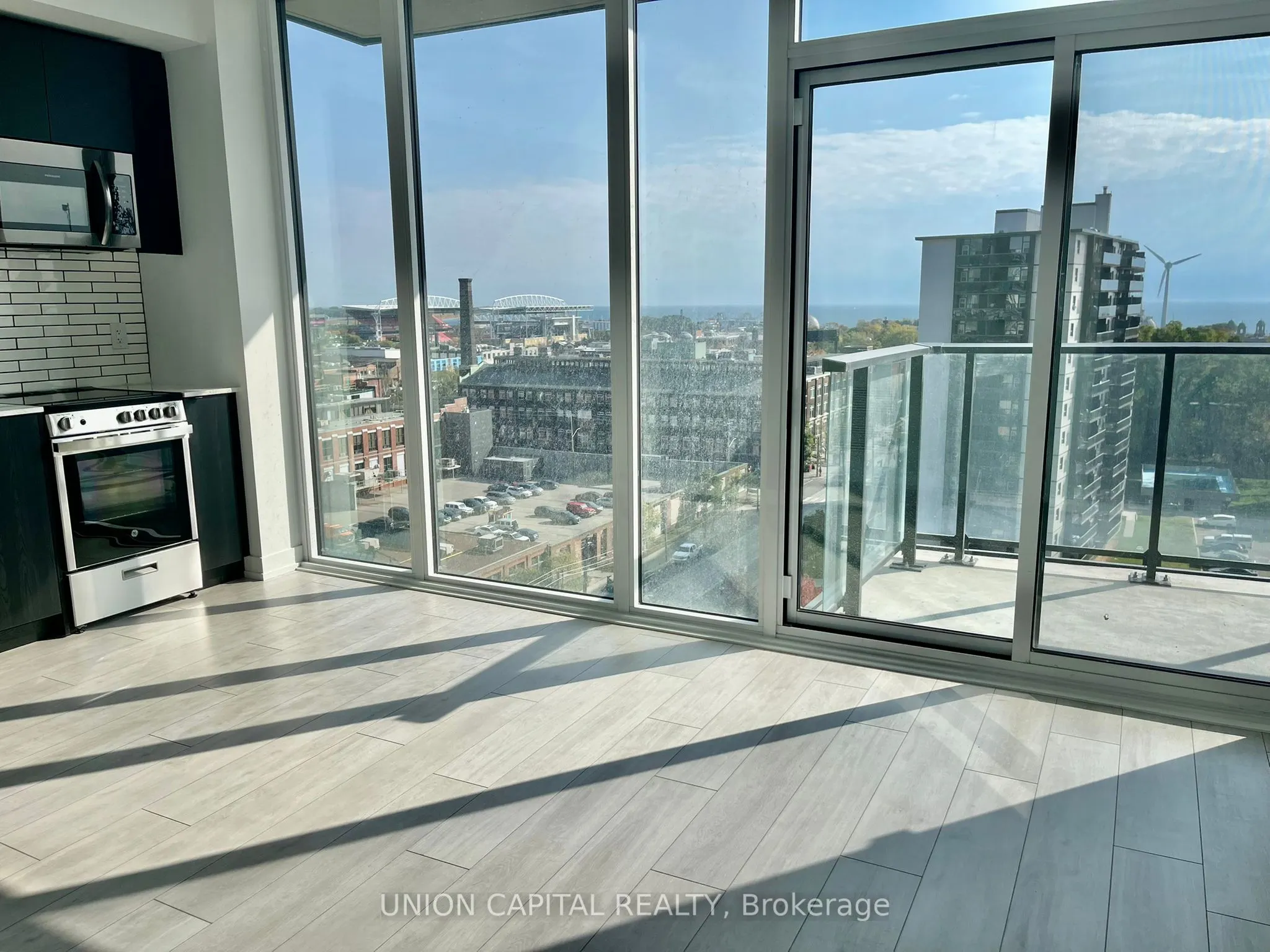 270 Dufferin Street, #604