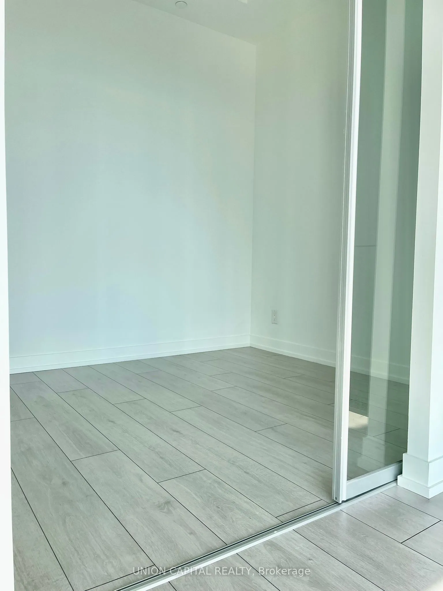 270 Dufferin Street, #604