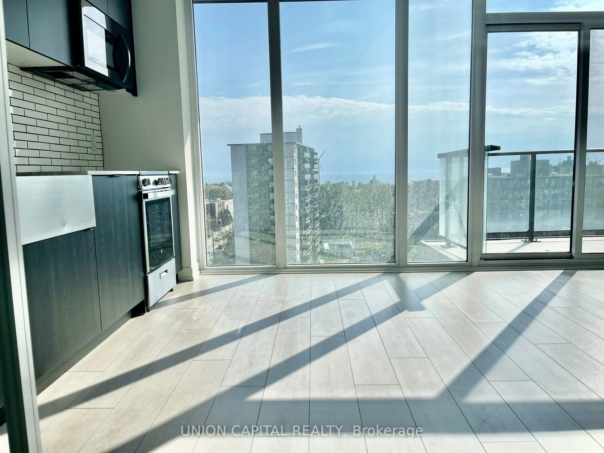 270 Dufferin Street, #604