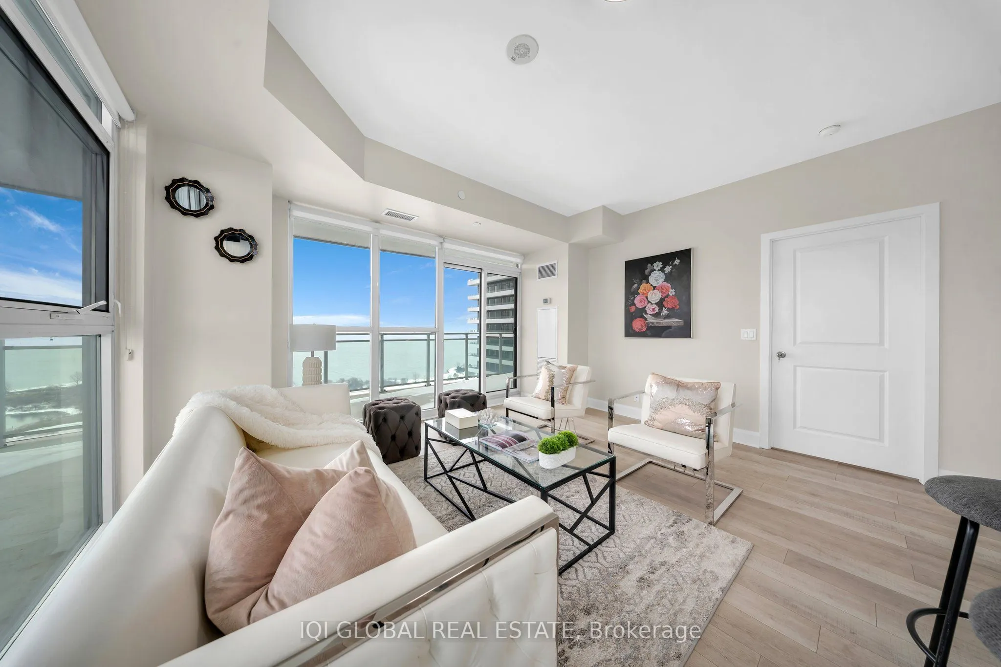33 Shore Breeze Drive, #2509