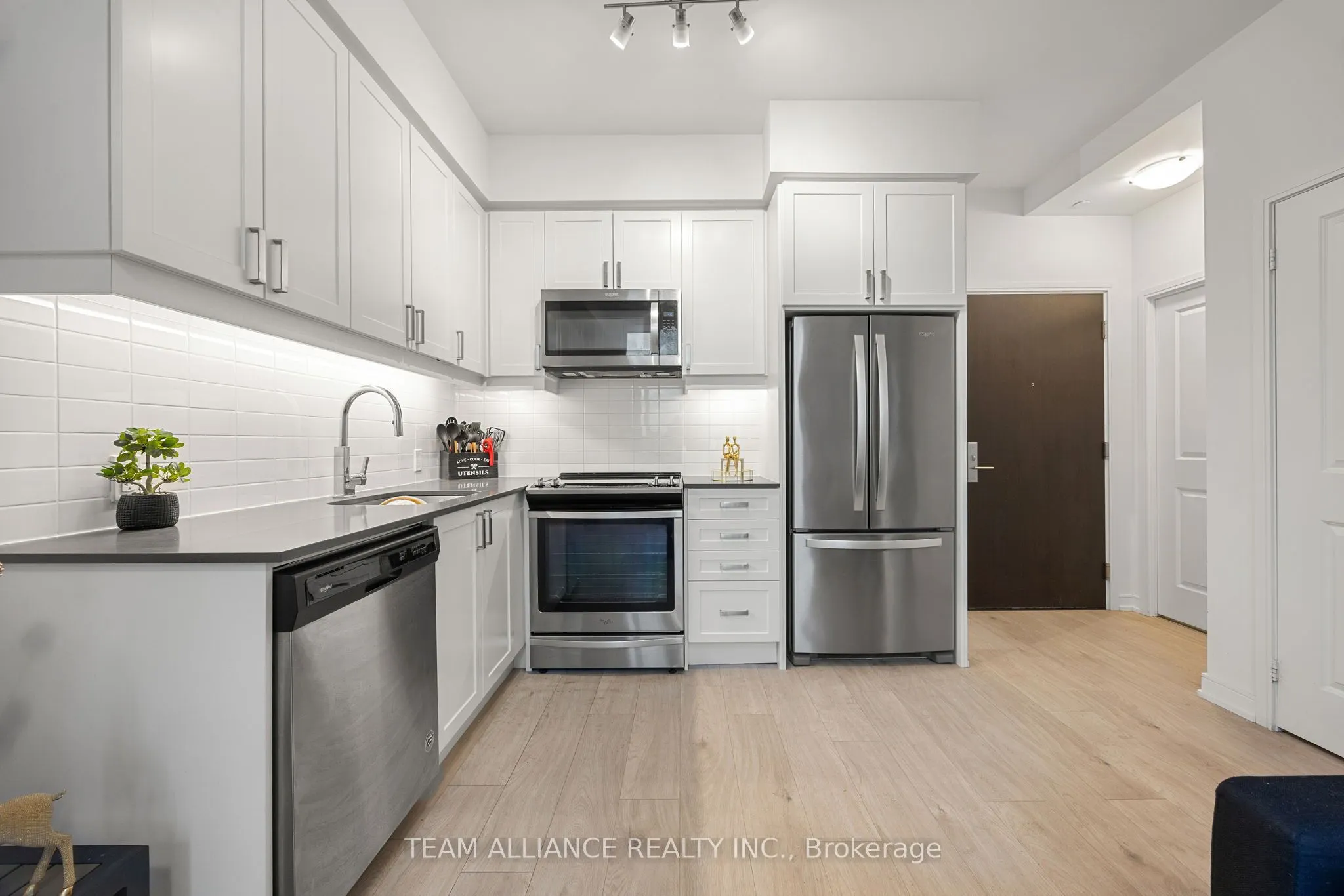 8 Nahani Way, #316