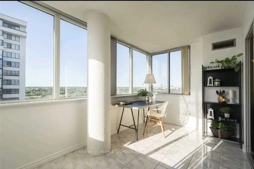 21 Markbrook Lane, #1402