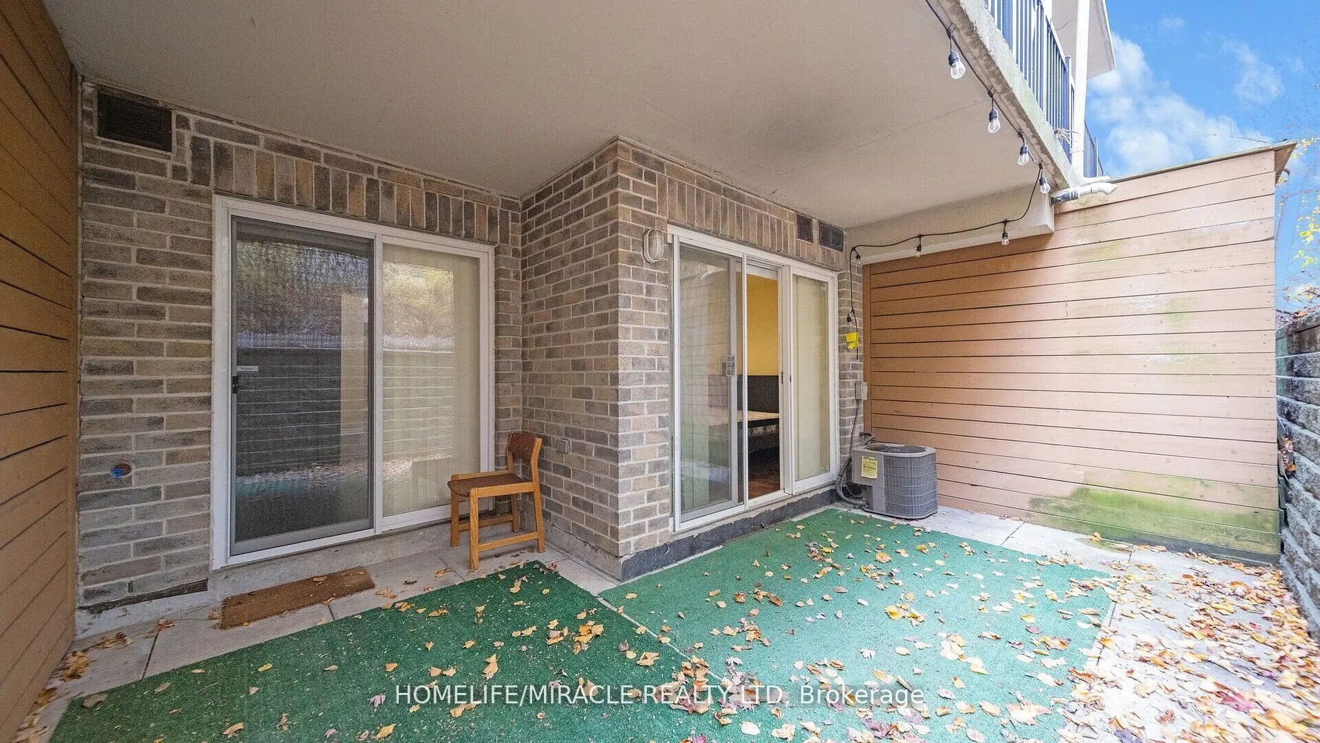 125 George Appleton Way, #1004