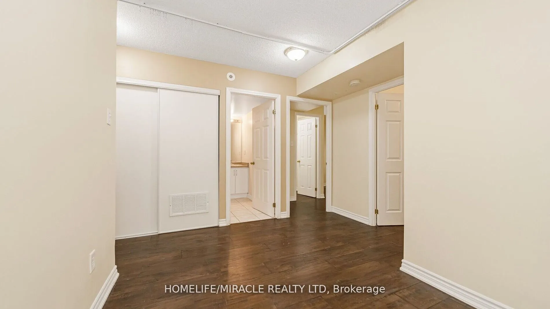 125 George Appleton Way, #1004