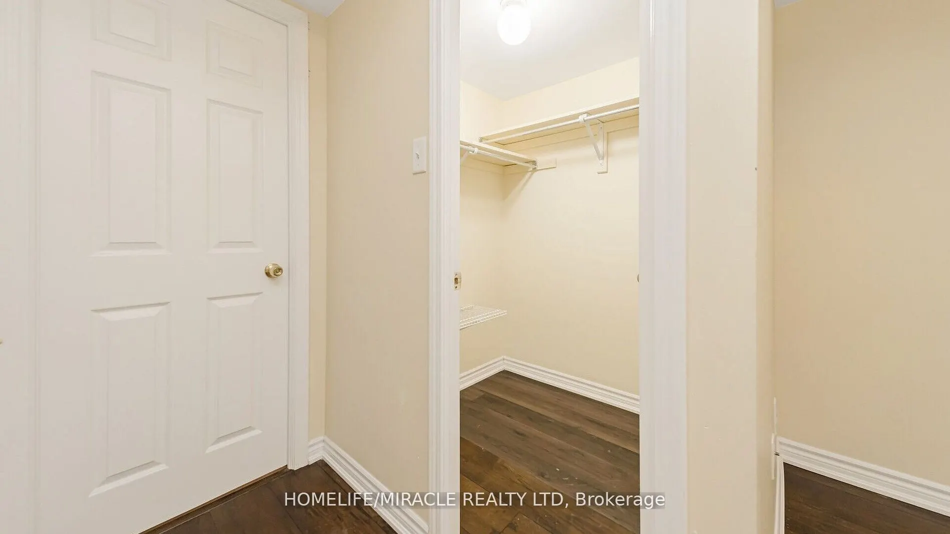 125 George Appleton Way, #1004