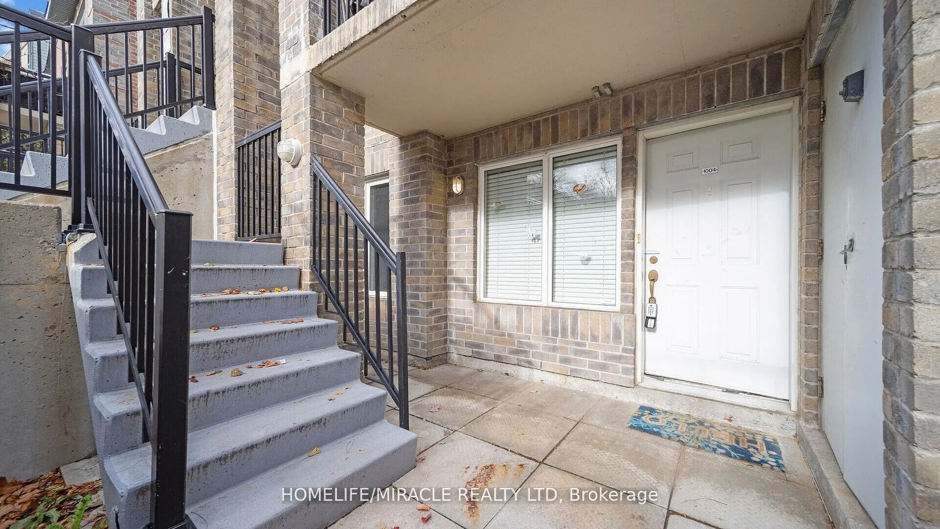 125 George Appleton Way, #1004