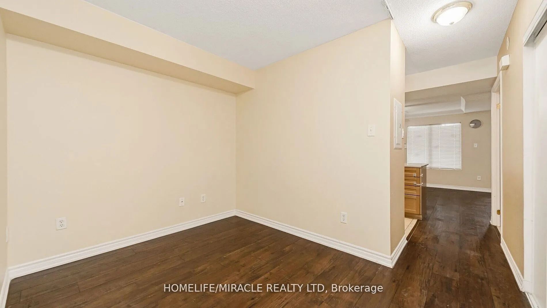 125 George Appleton Way, #1004