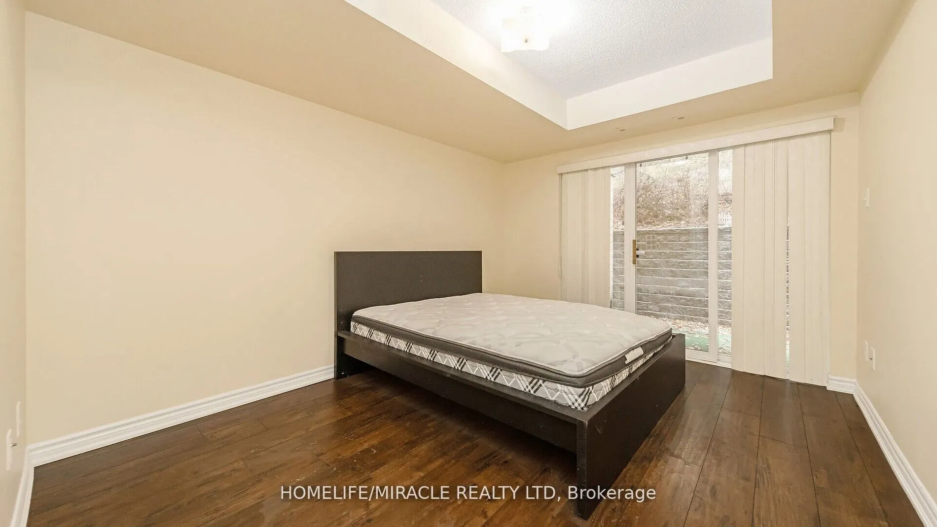 125 George Appleton Way, #1004