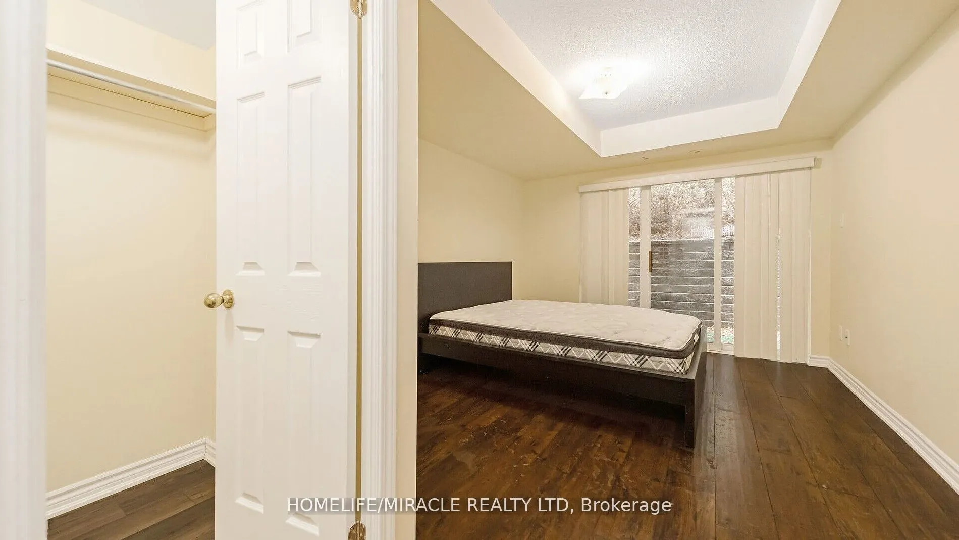 125 George Appleton Way, #1004
