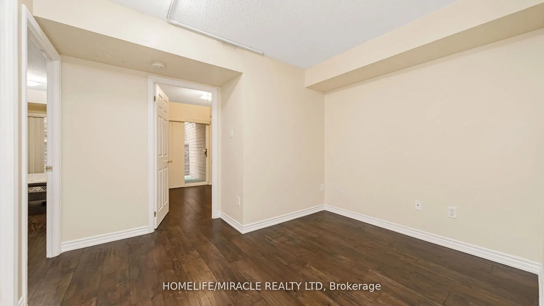 125 George Appleton Way, #1004
