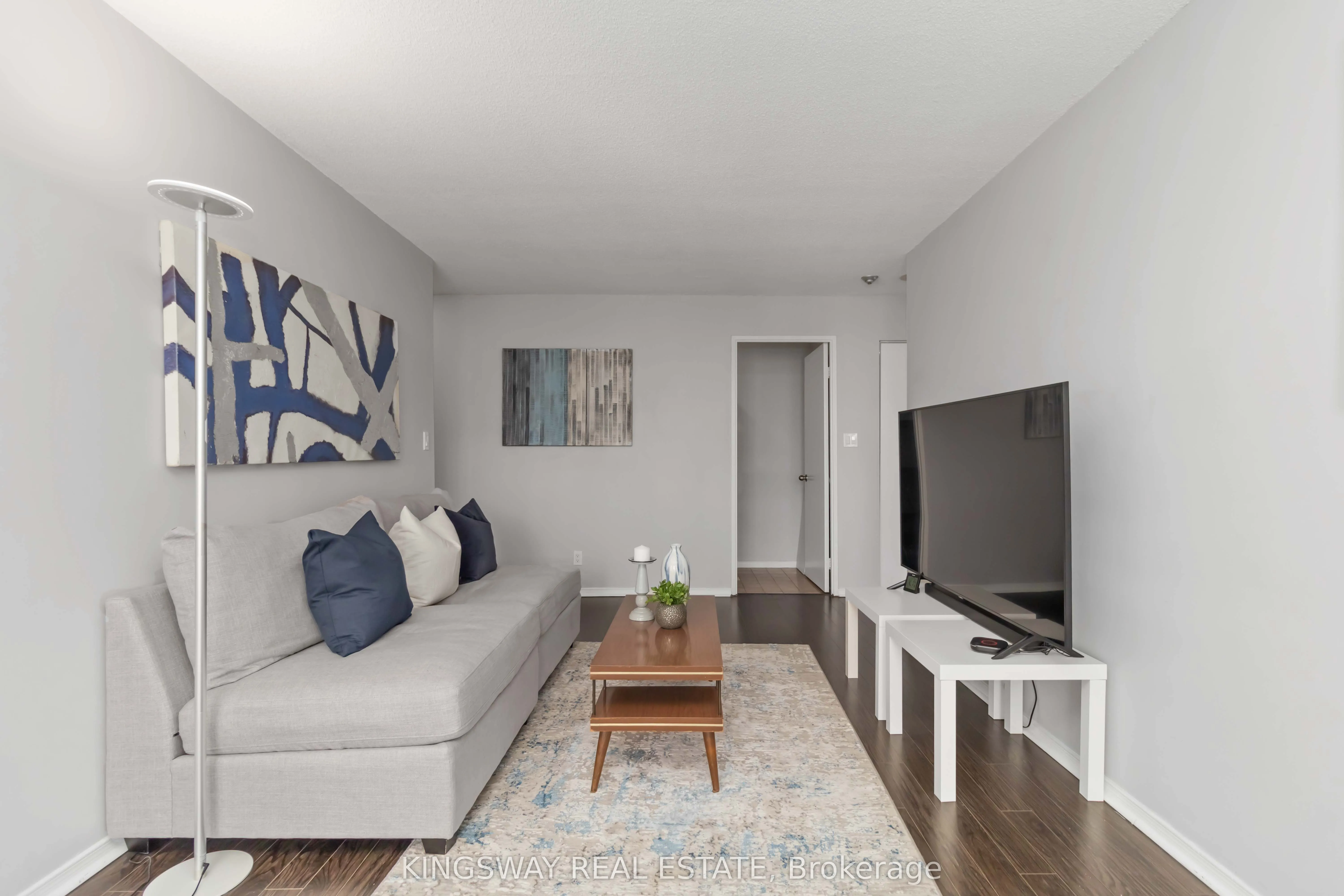 145 Hillcrest Avenue, #2207