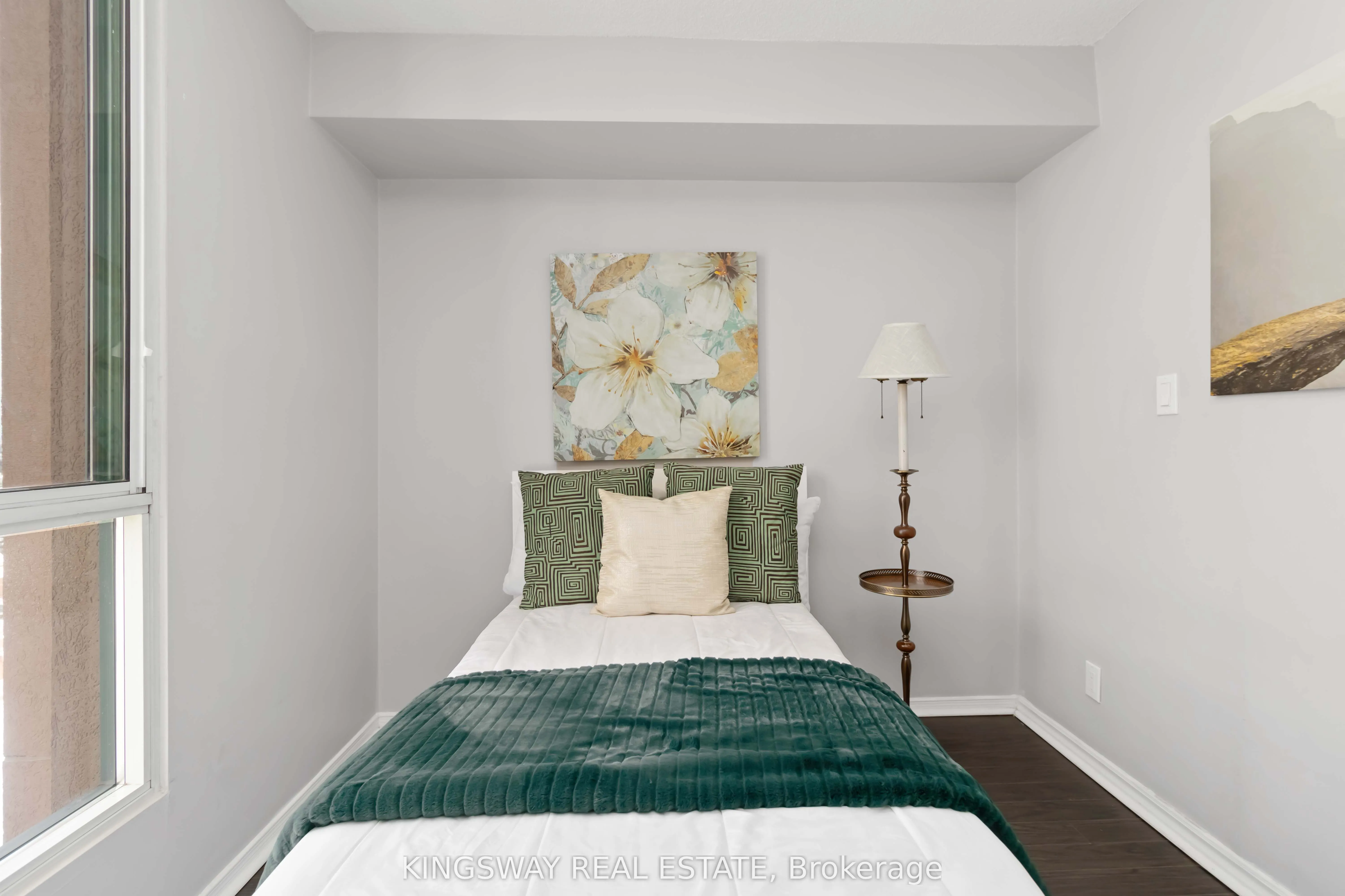 145 Hillcrest Avenue, #2207