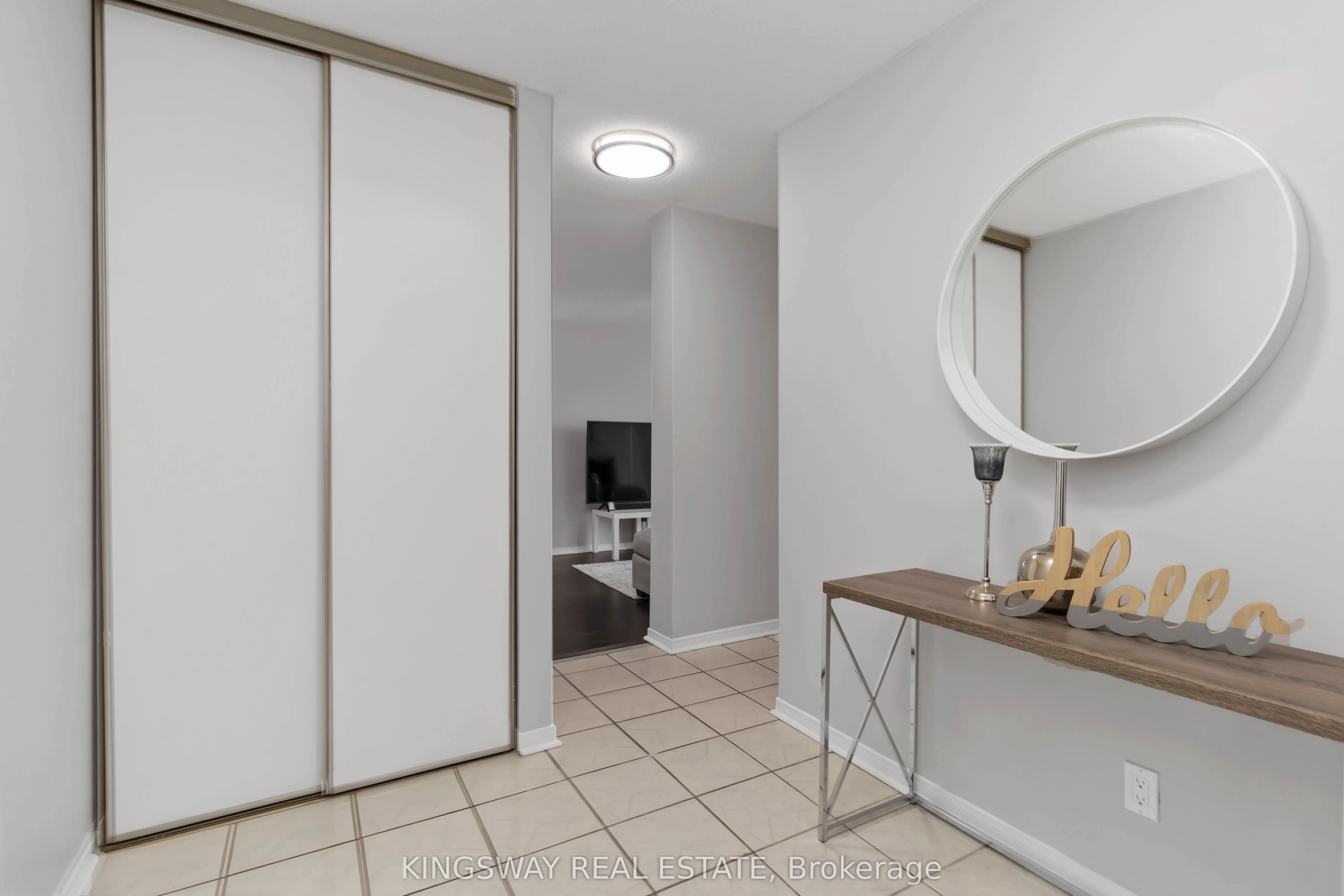 145 Hillcrest Avenue, #2207