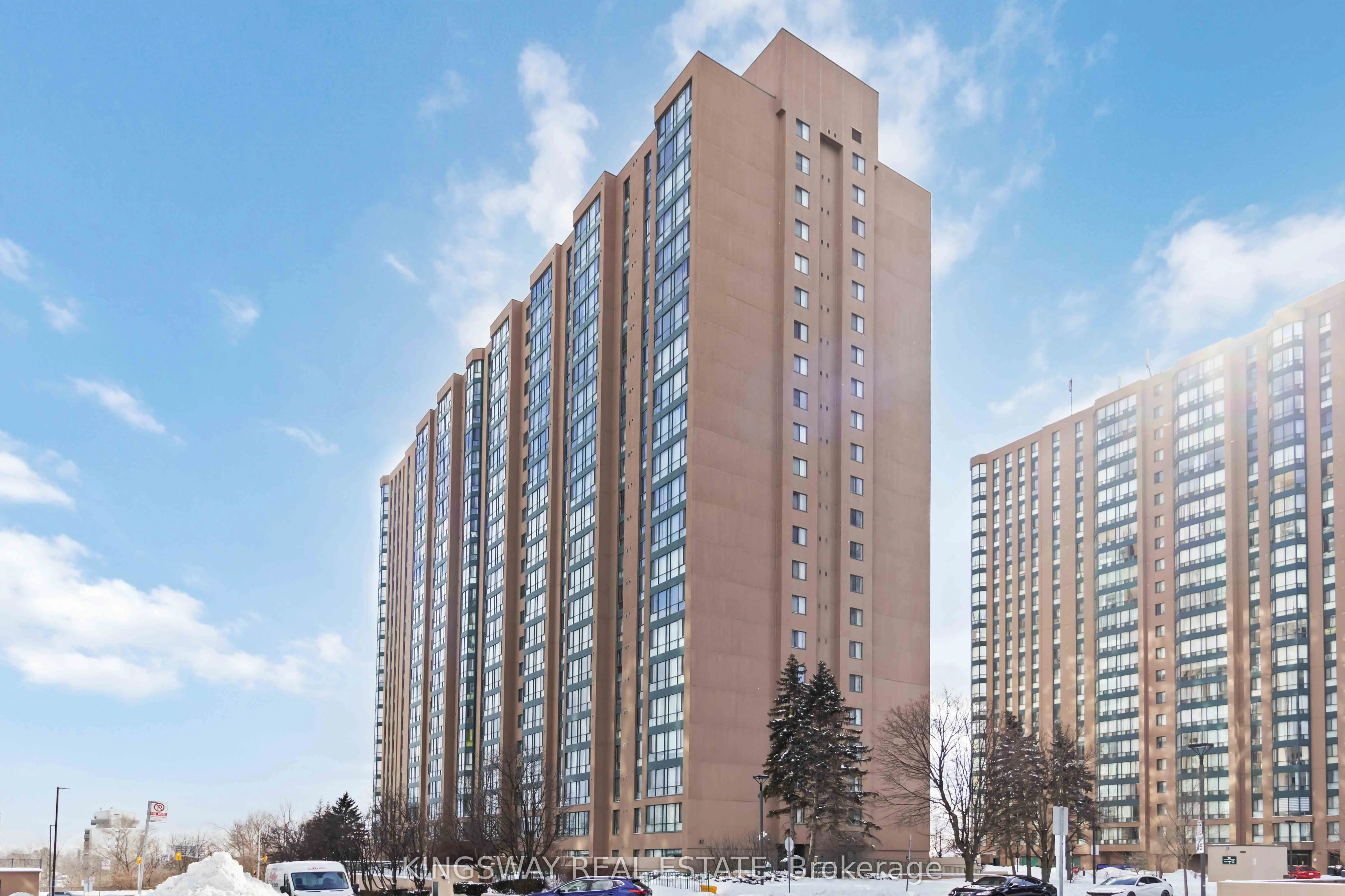 145 Hillcrest Avenue, #2207