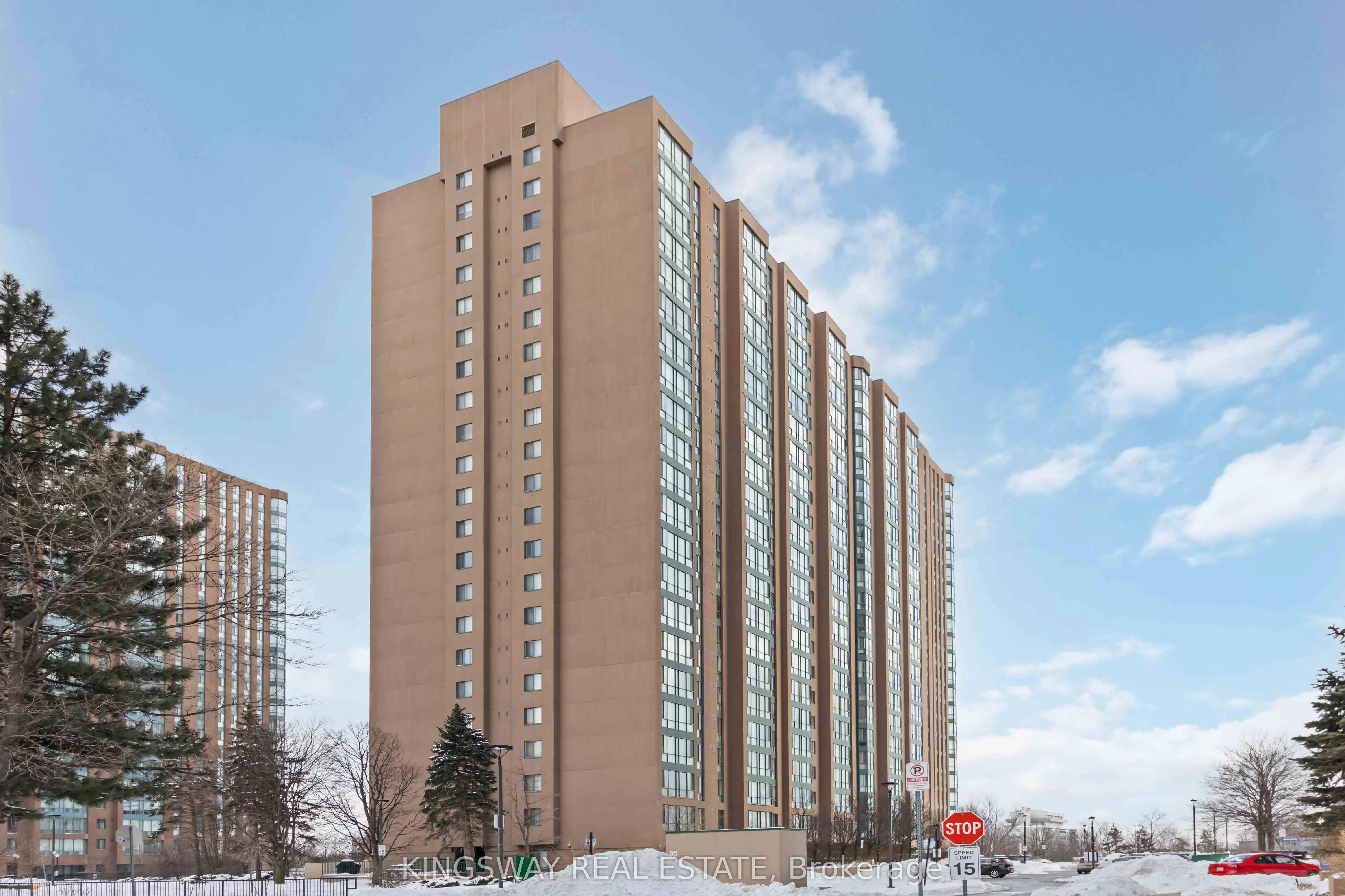 145 Hillcrest Avenue, #2207
