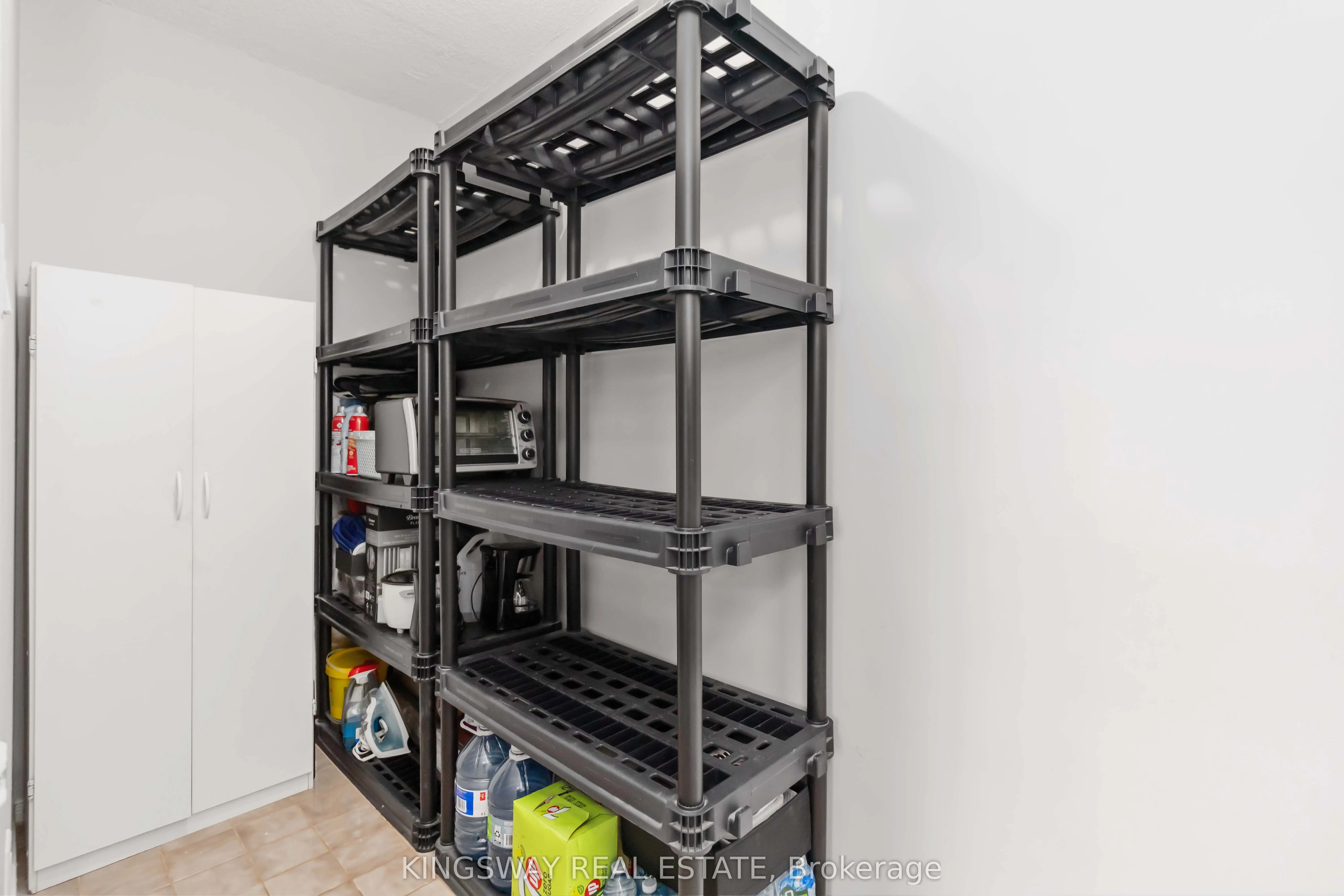 145 Hillcrest Avenue, #2207