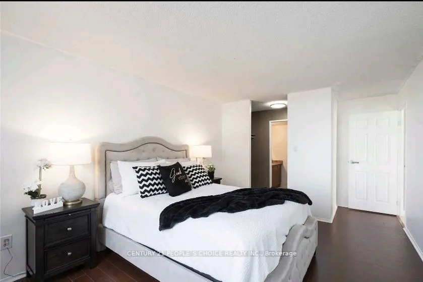 21 Markbrook Lane, #1402