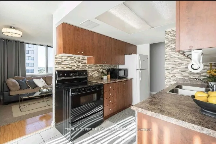 21 Markbrook Lane, #1402