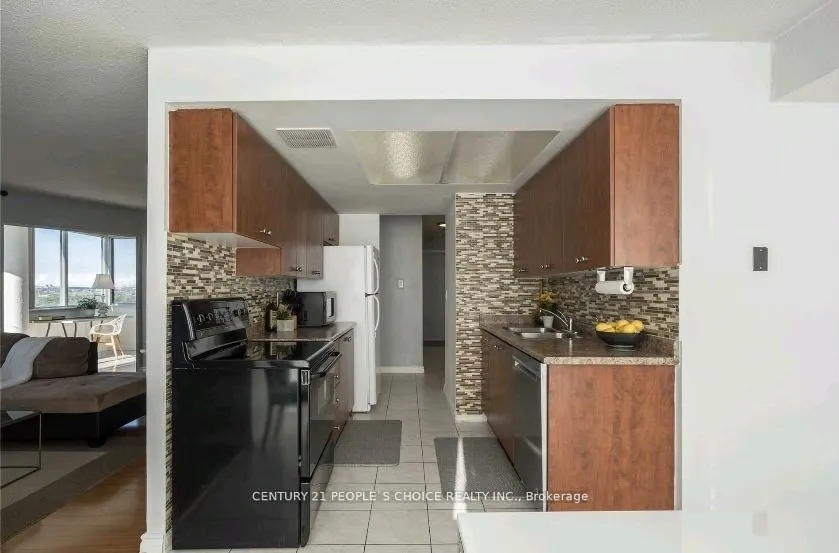 21 Markbrook Lane, #1402