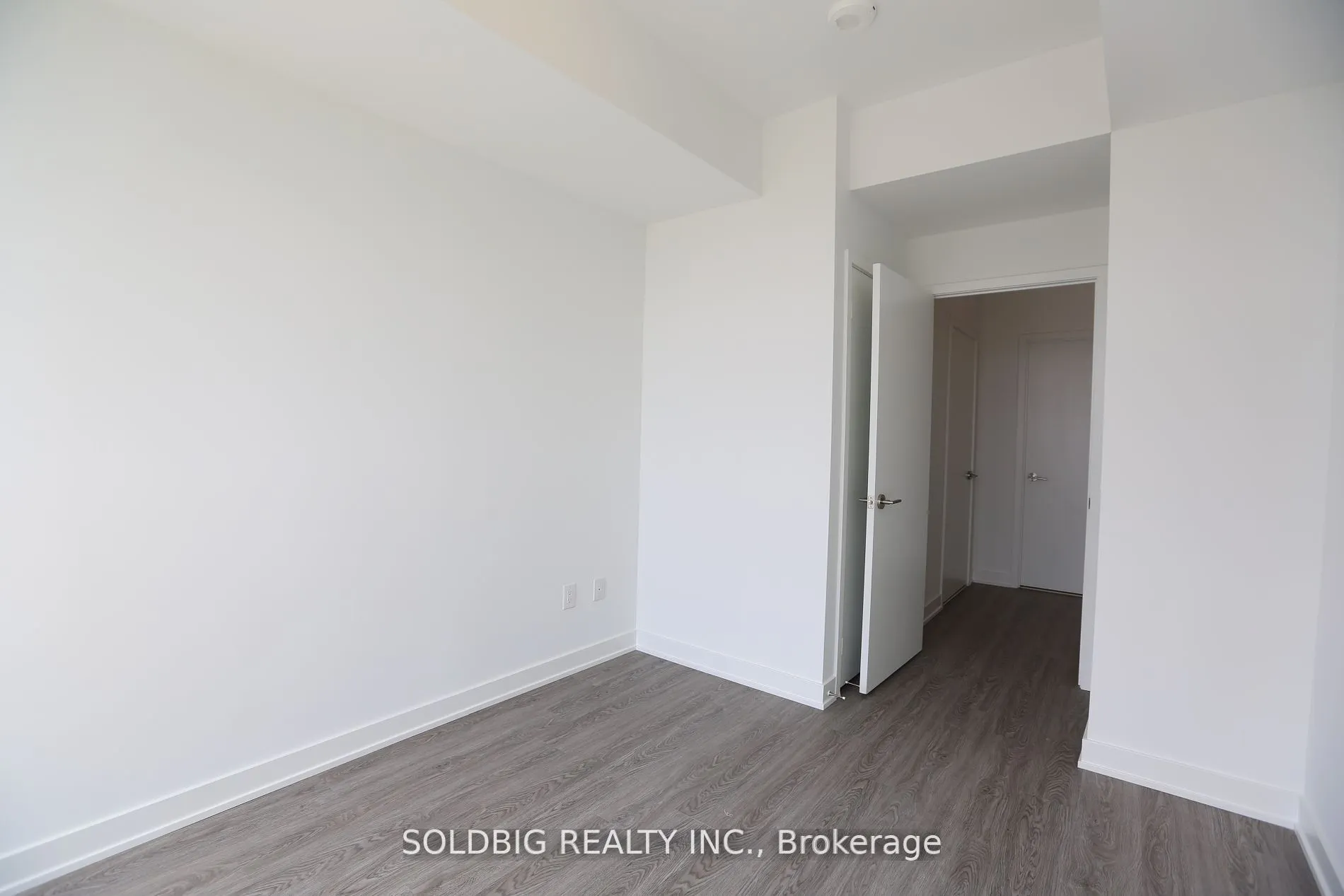 3005 pine glen Road, #712