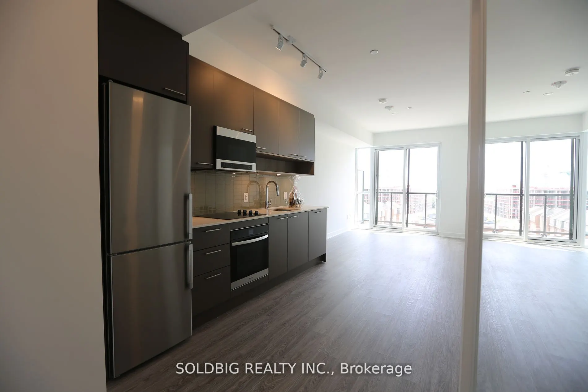 3005 pine glen Road, #712