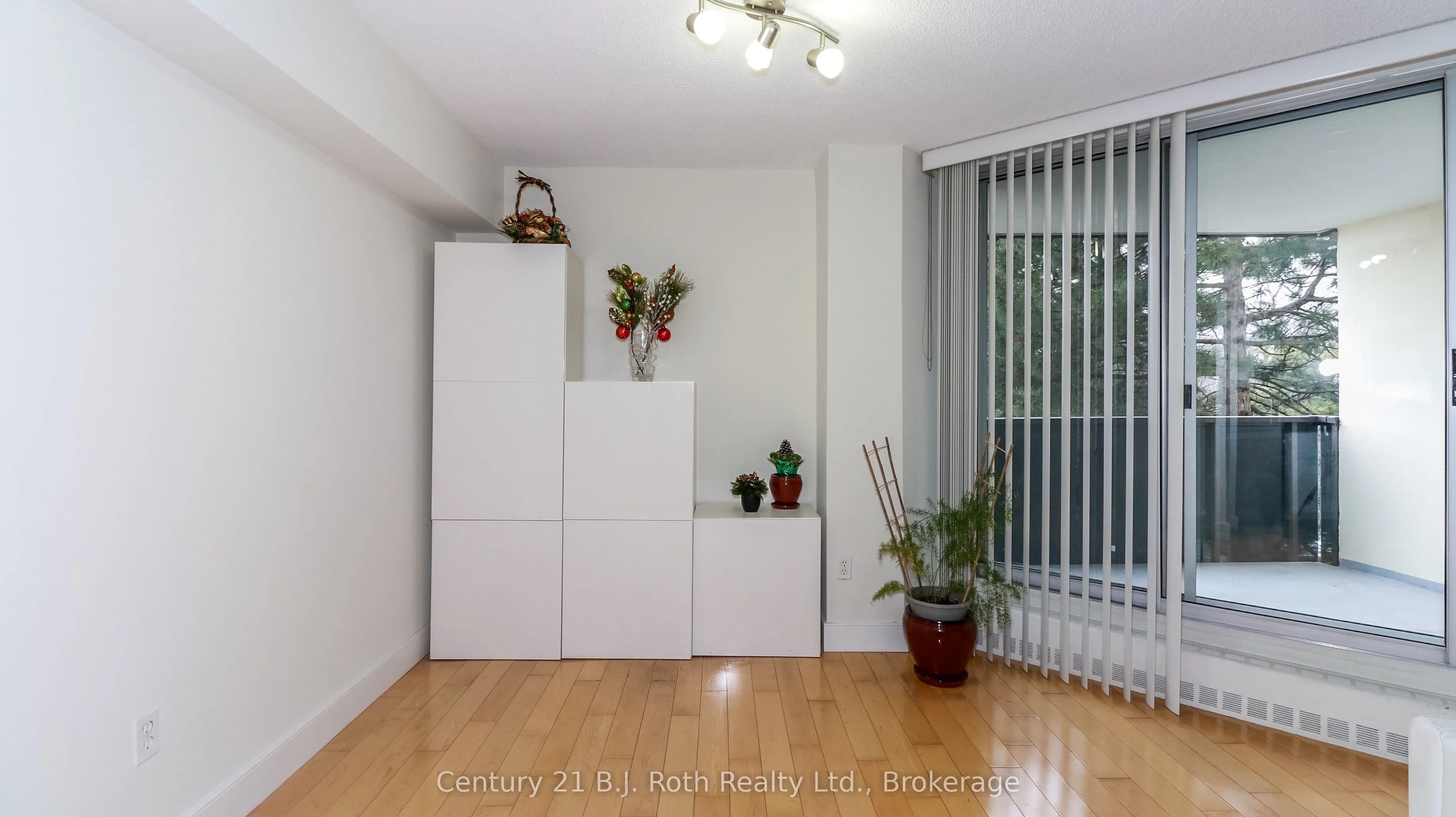 420 Mill Road W, #412