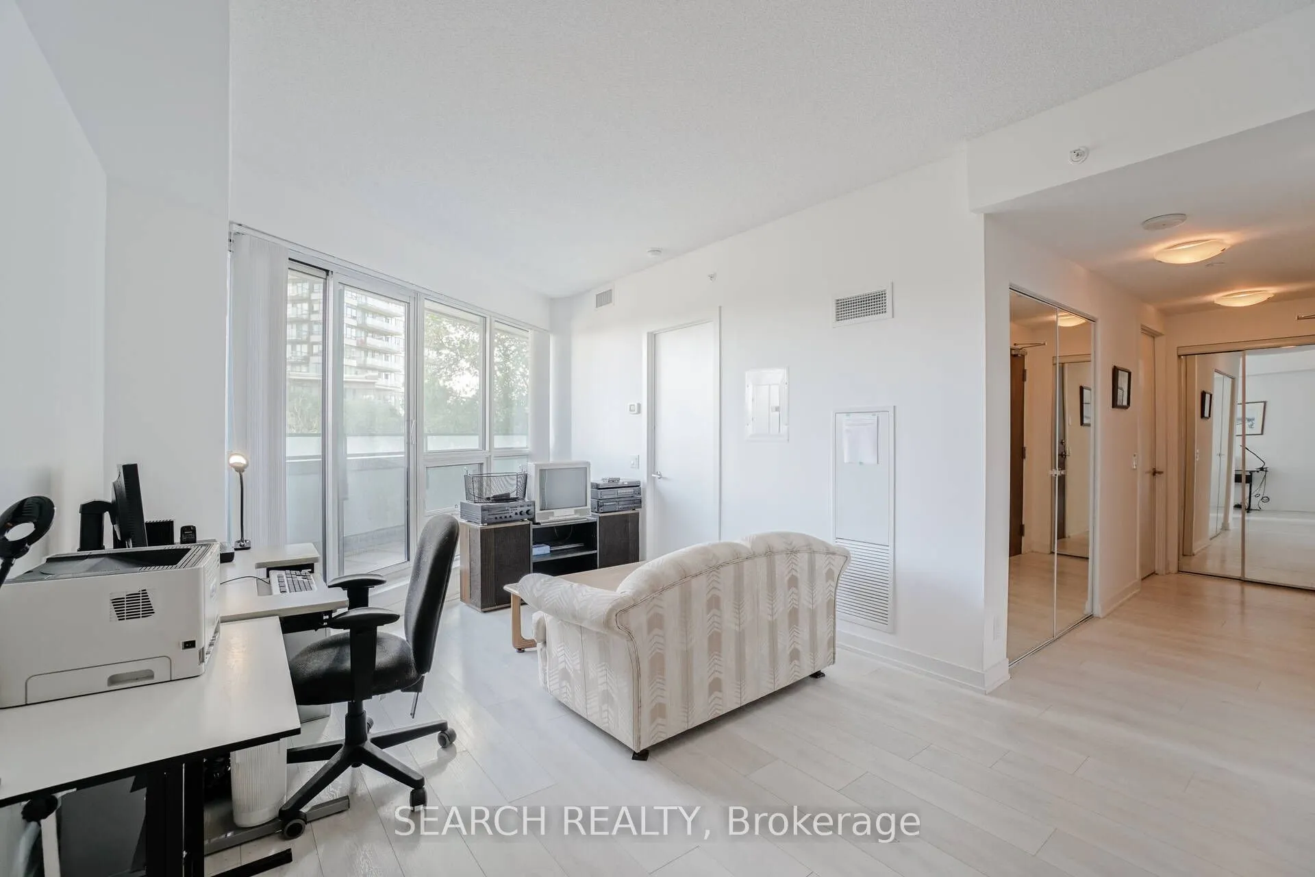 2212 Lakeshore Boulevard W, #316