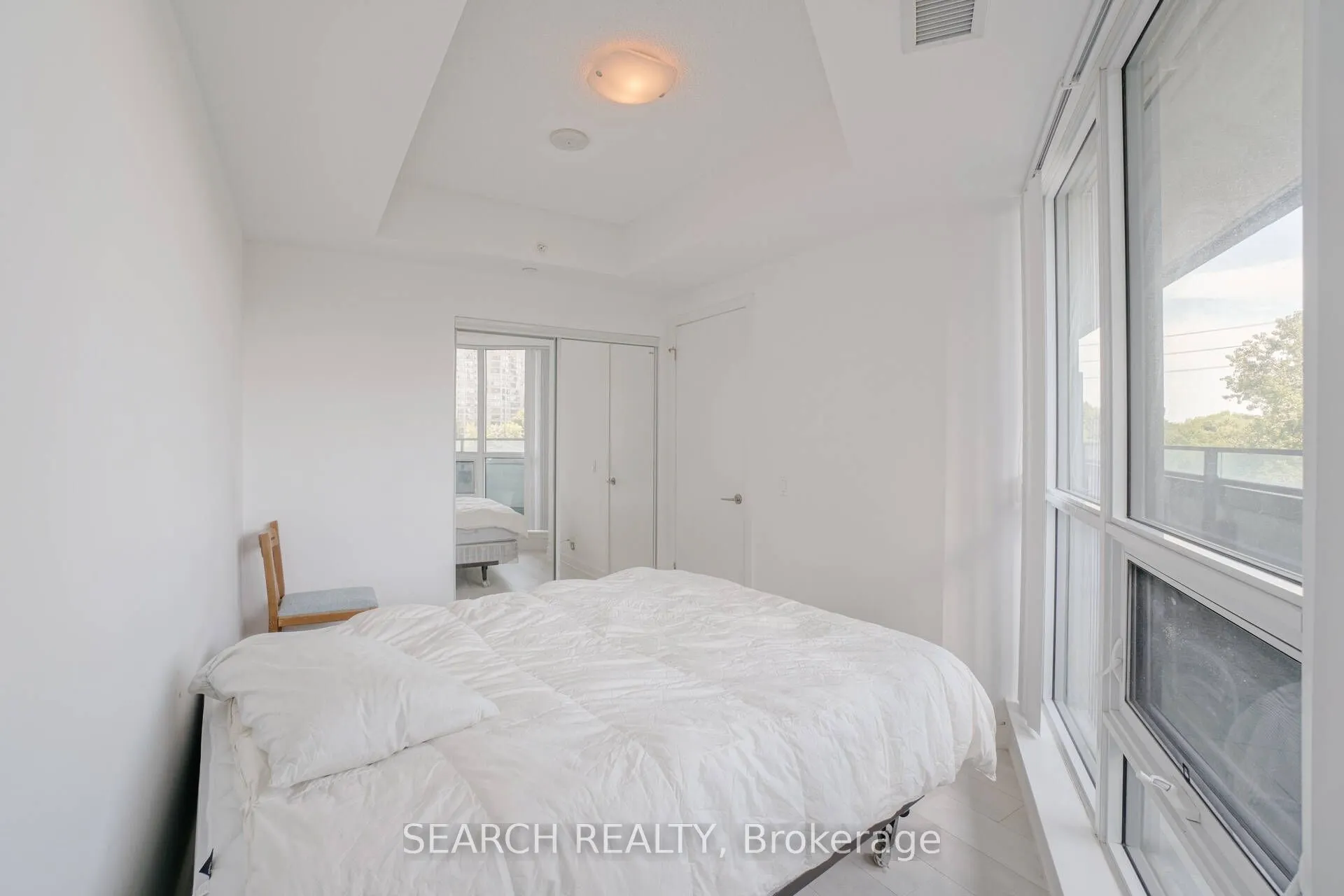 2212 Lakeshore Boulevard W, #316
