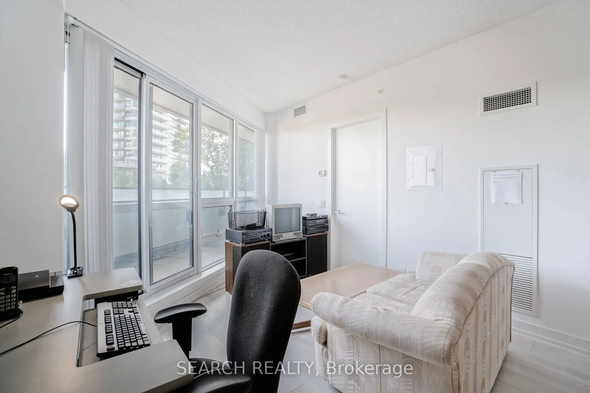2212 Lakeshore Boulevard W, #316