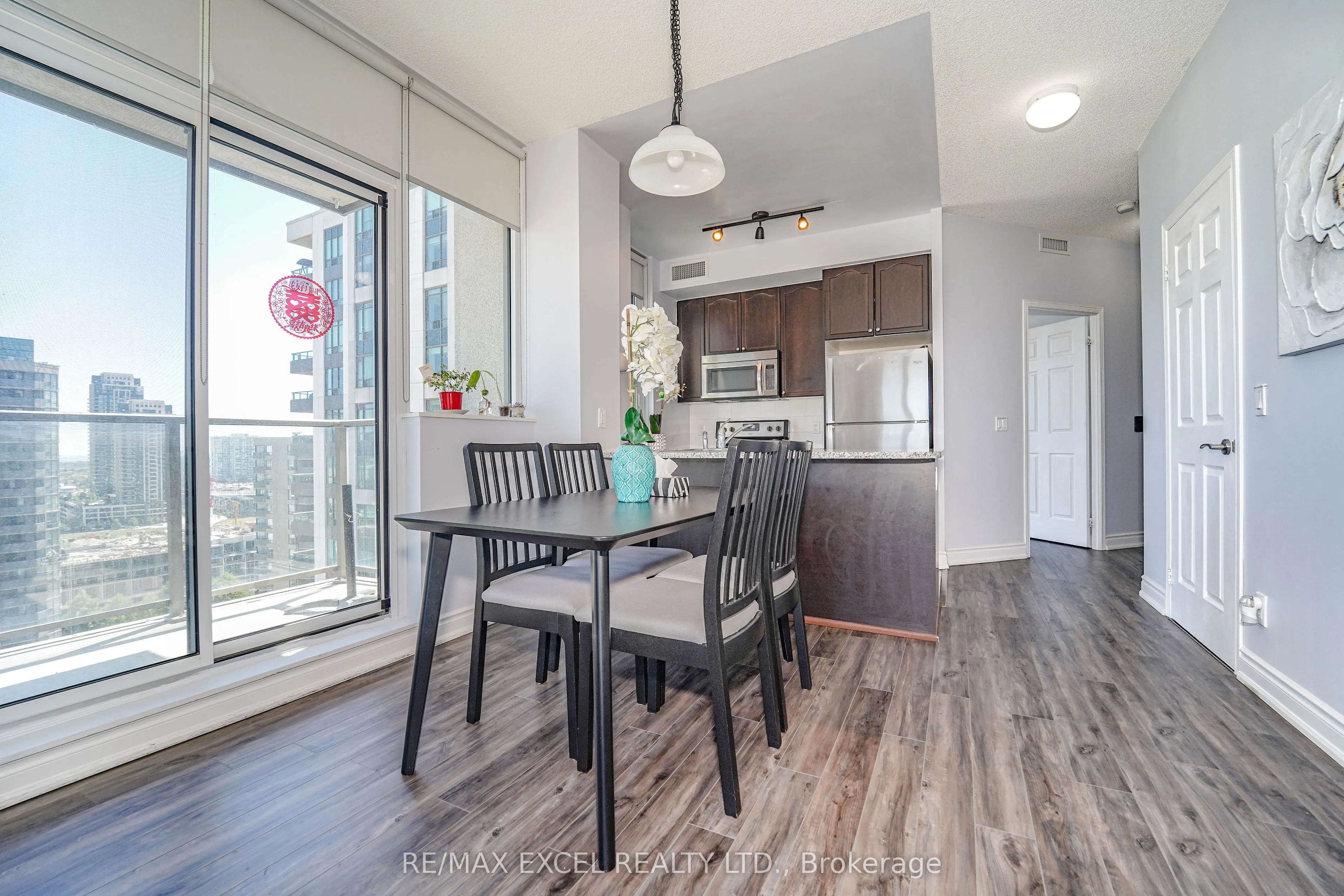 339 Rathburn Road W, #1905