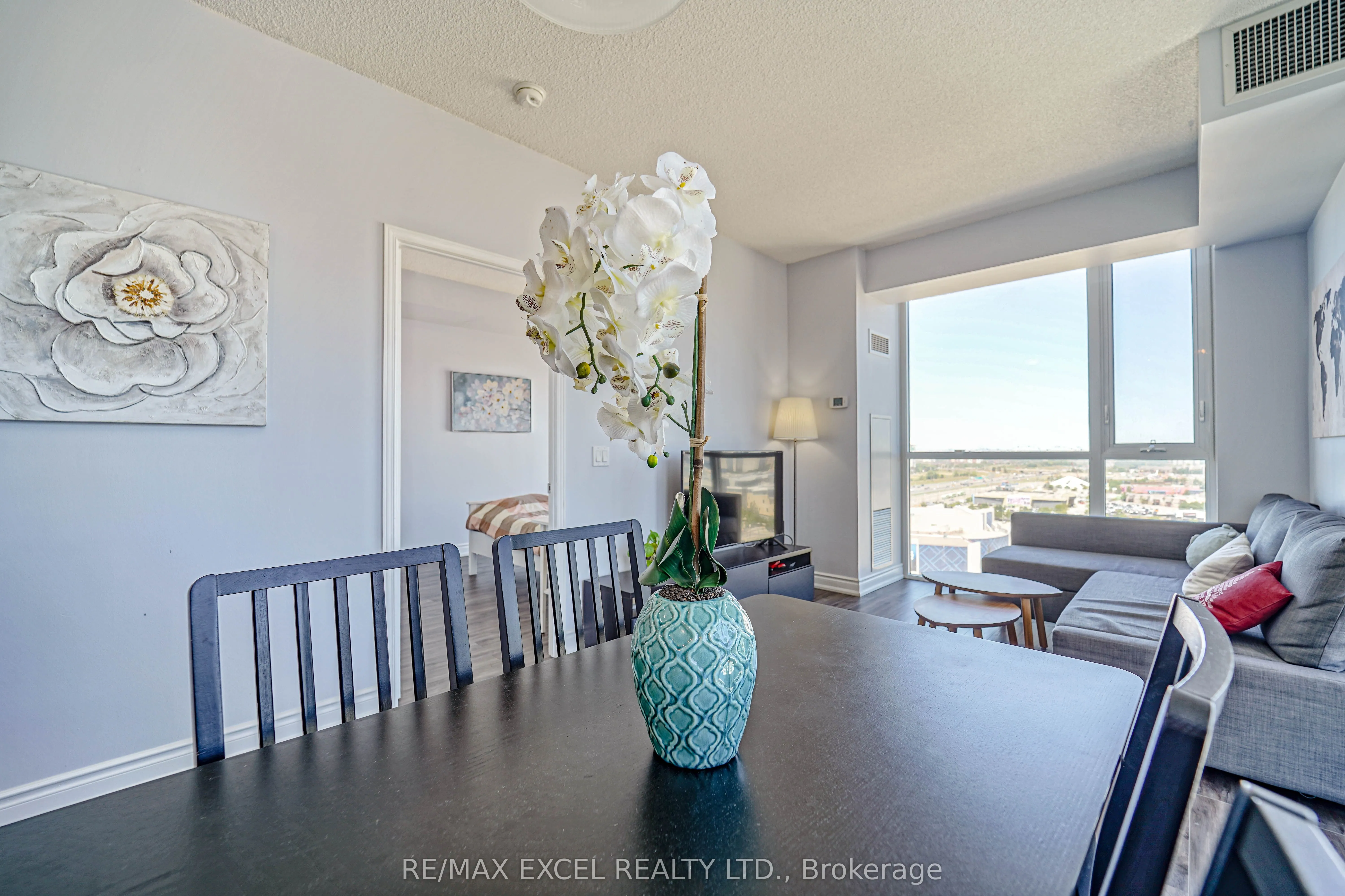 339 Rathburn Road W, #1905