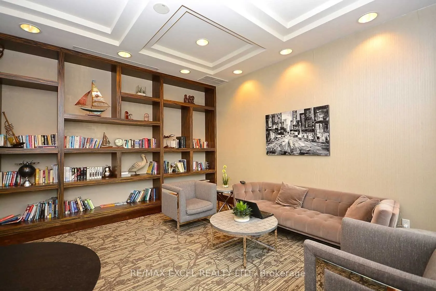 339 Rathburn Road W, #1905
