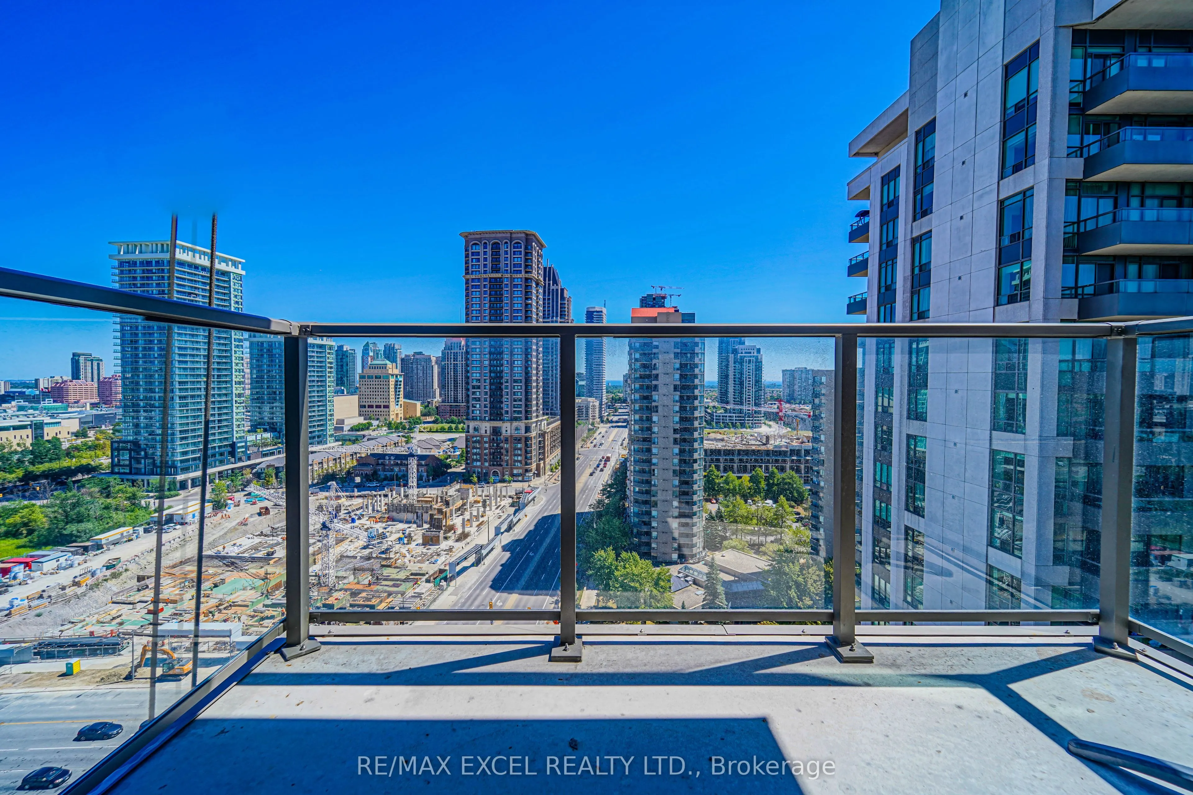 339 Rathburn Road W, #1905