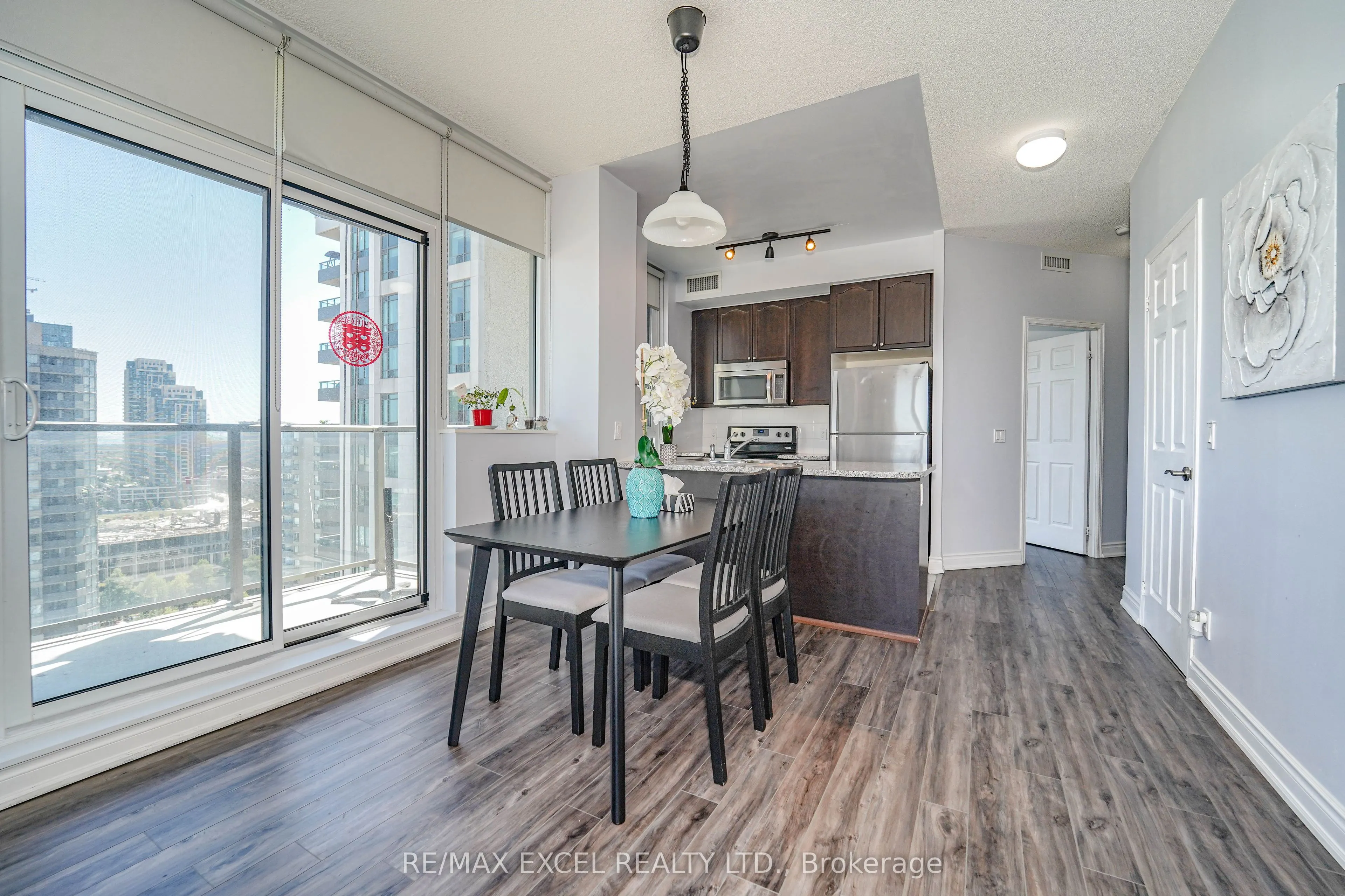339 Rathburn Road W, #1905