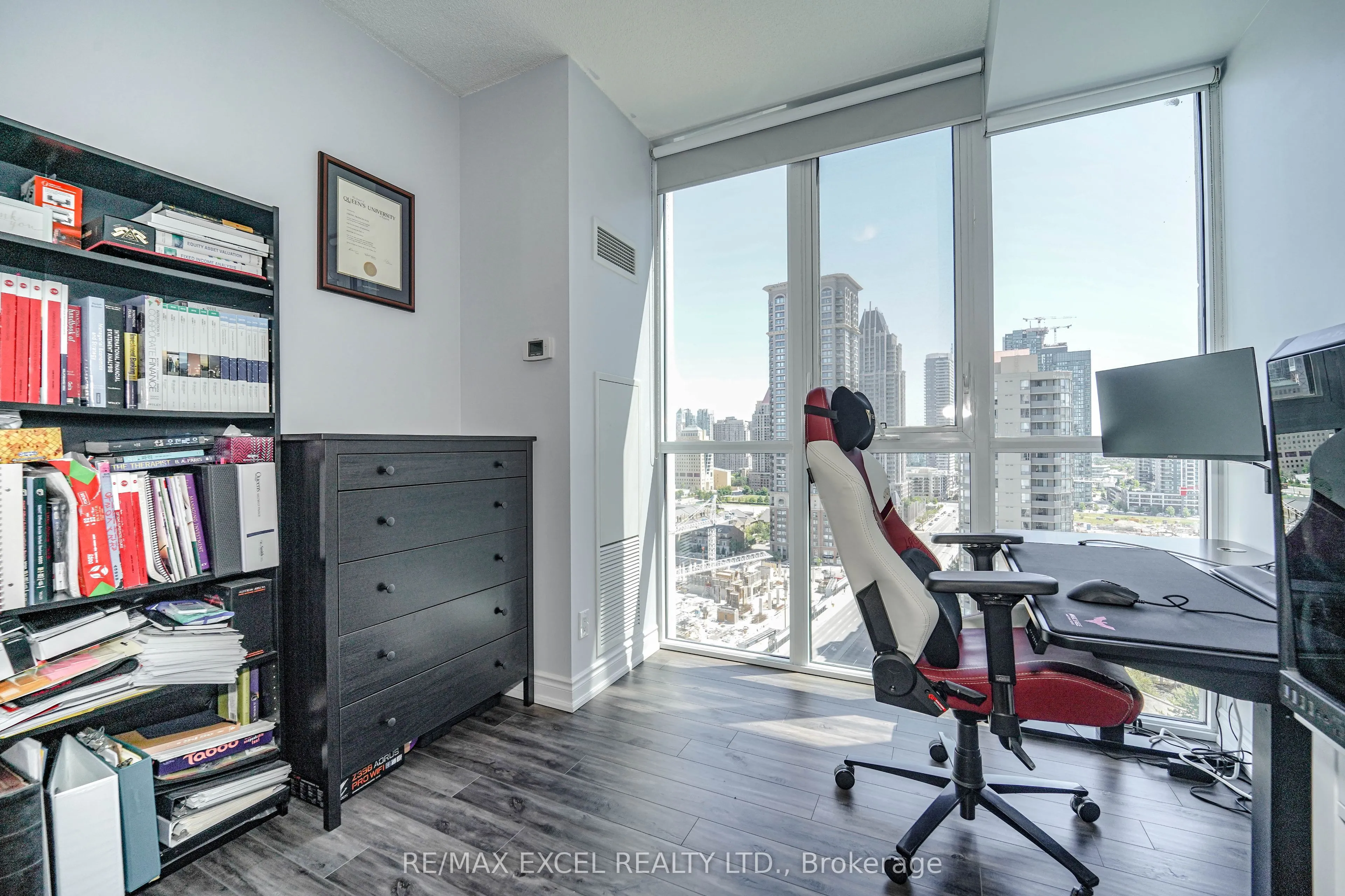 339 Rathburn Road W, #1905