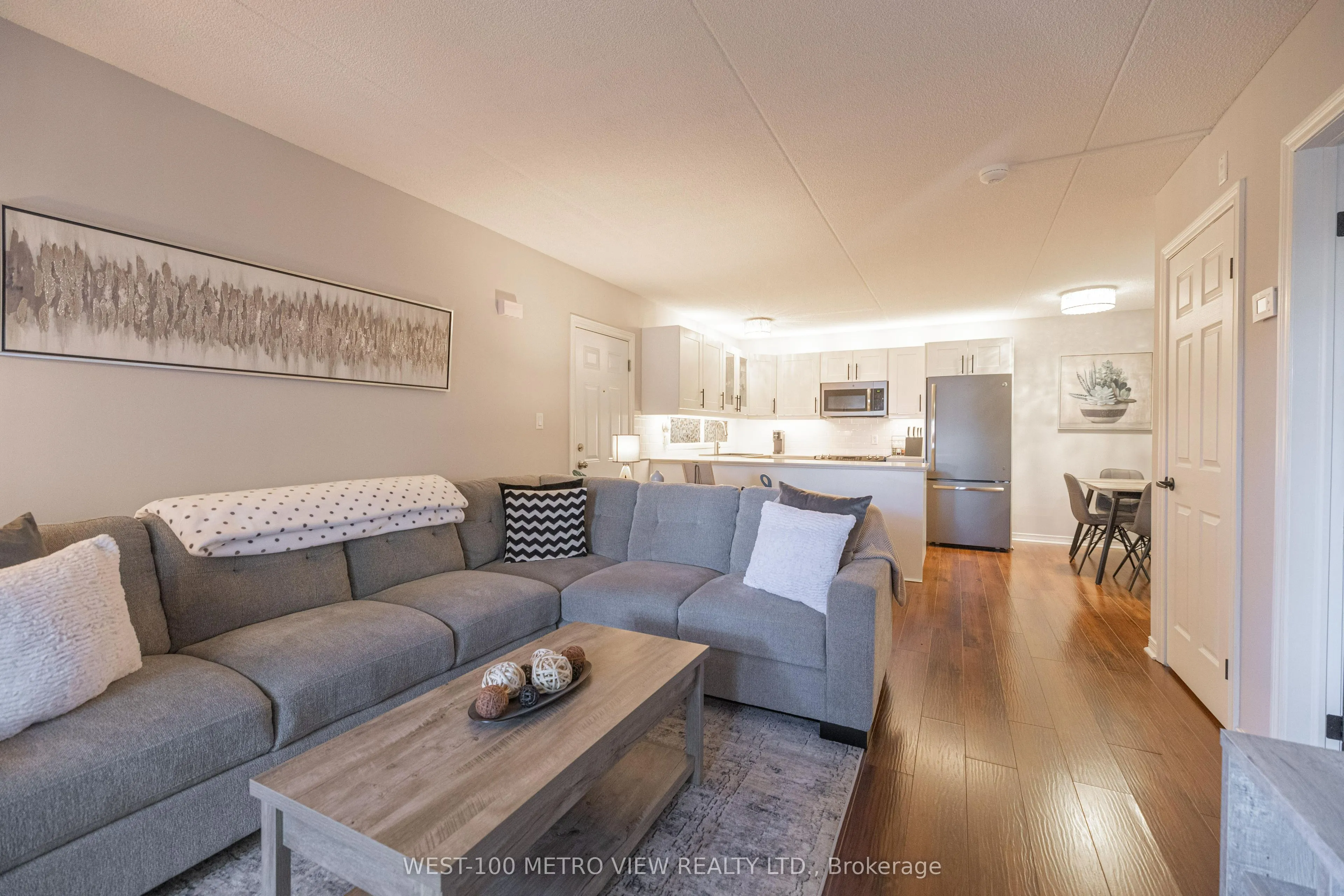 2040 Cleaver Avenue, #209