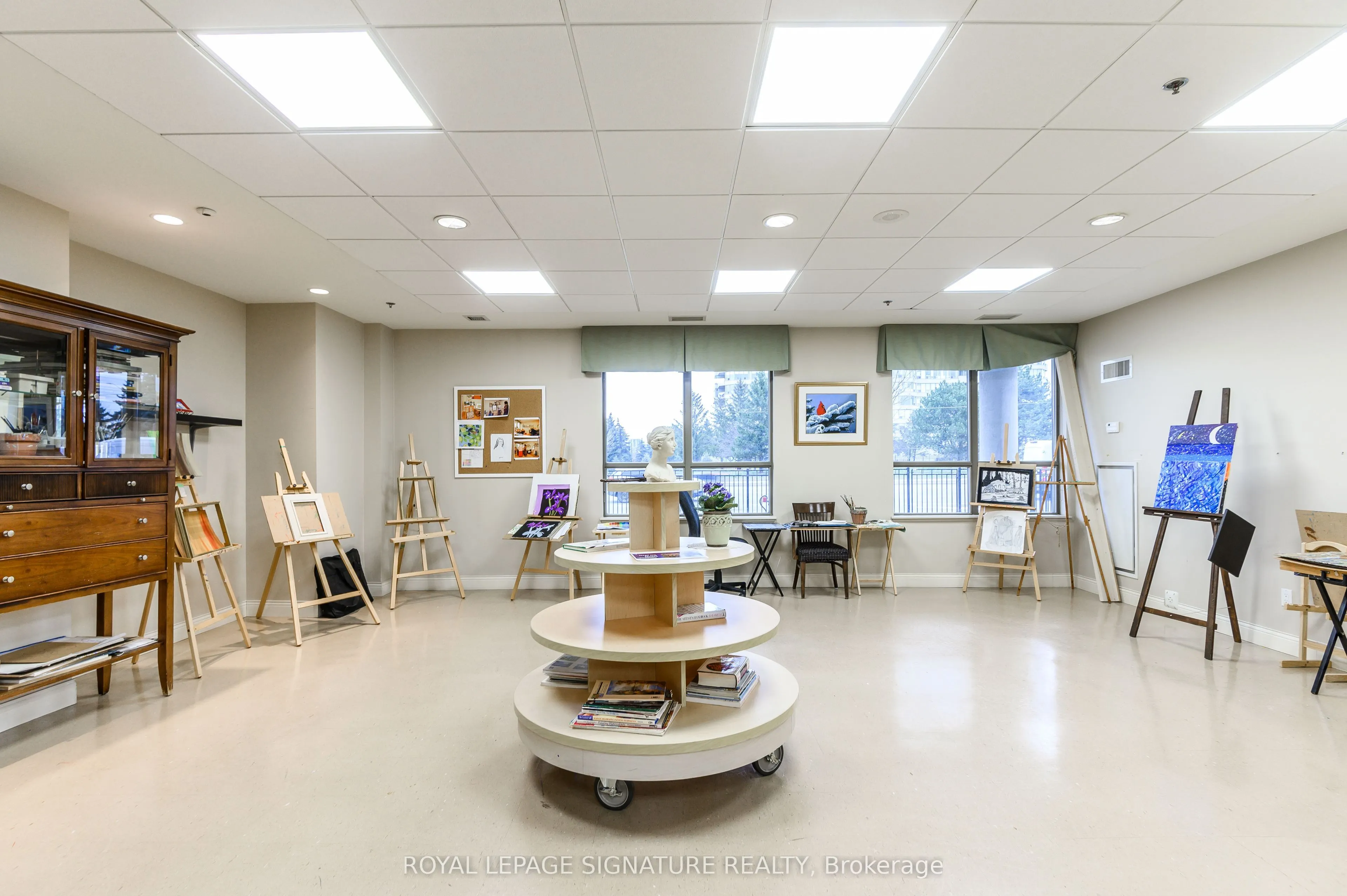 810 Scollard Court, #1003