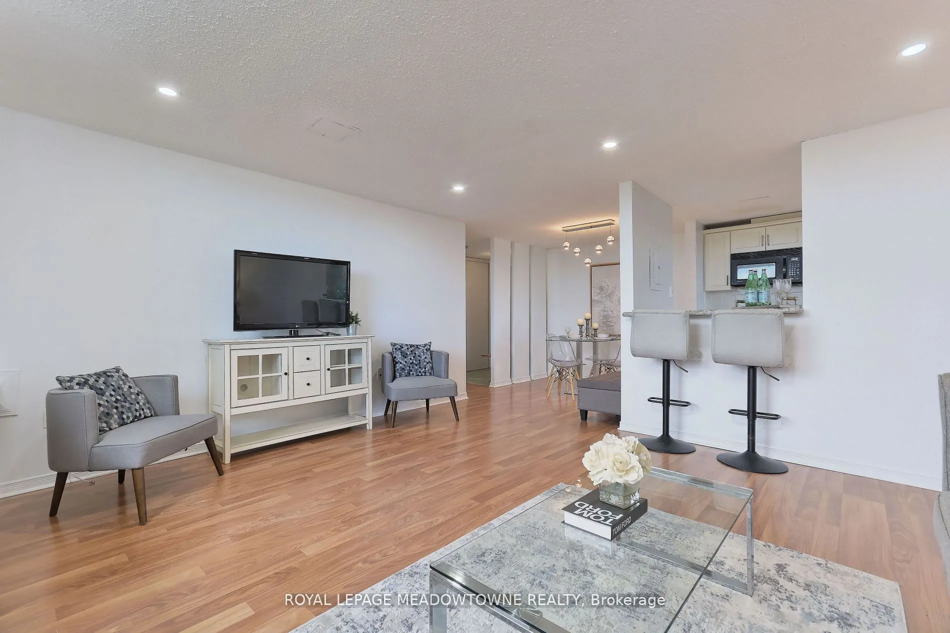 6720 Glen Erin Drive #1013