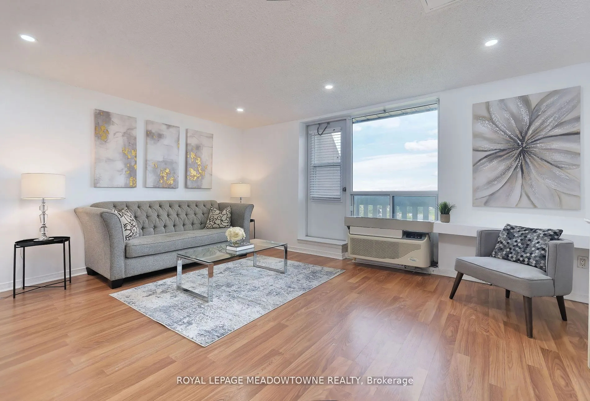 6720 Glen Erin Drive #1013