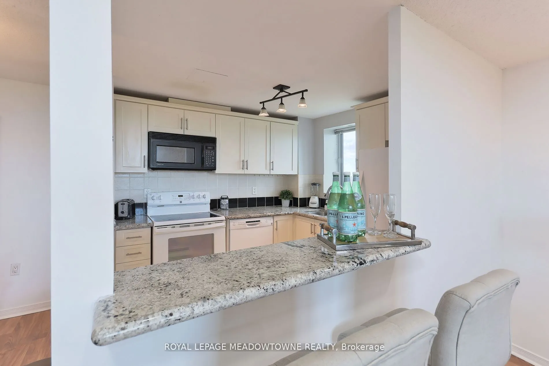 6720 Glen Erin Drive #1013
