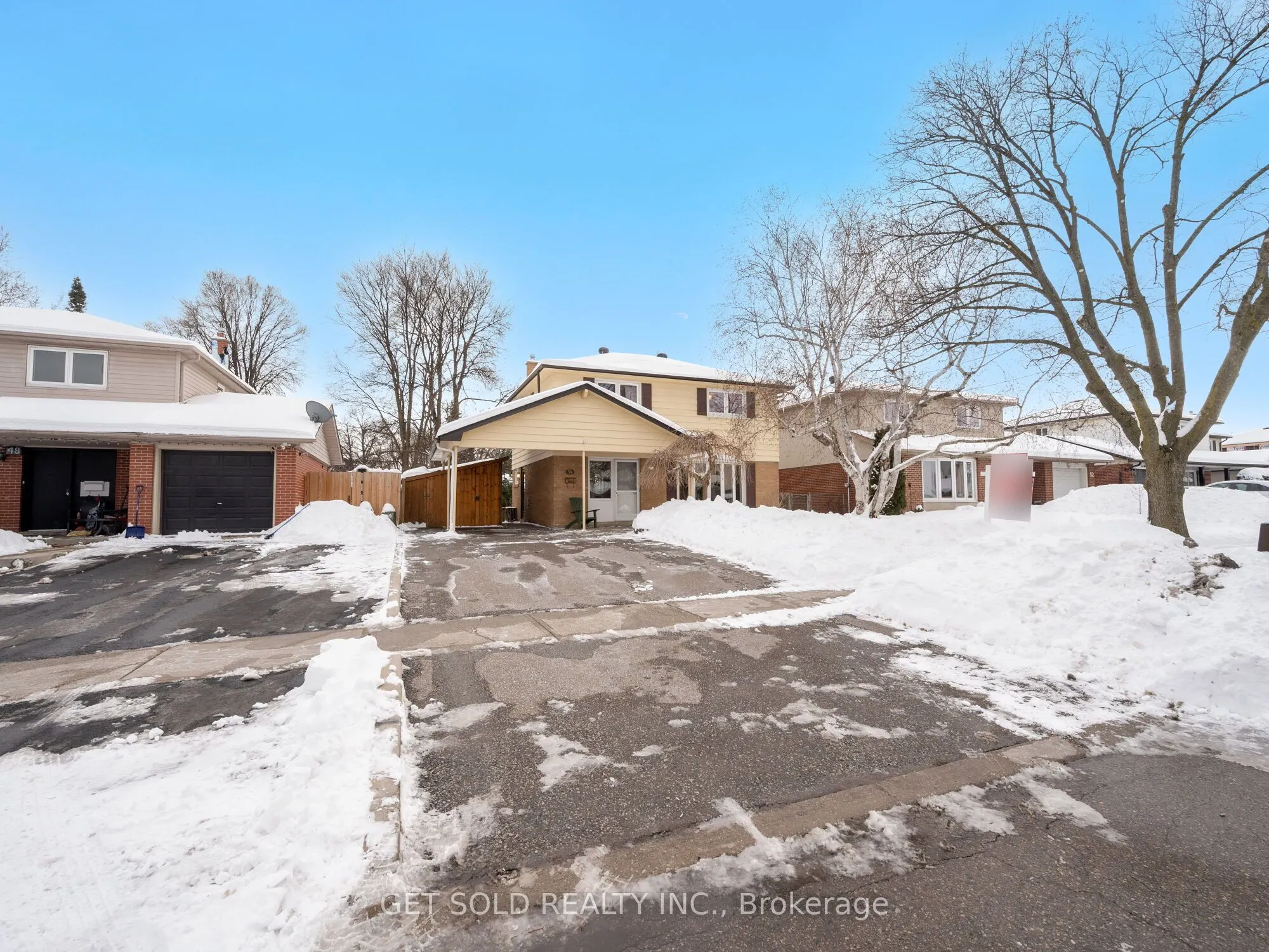 50 Ringway Crescent