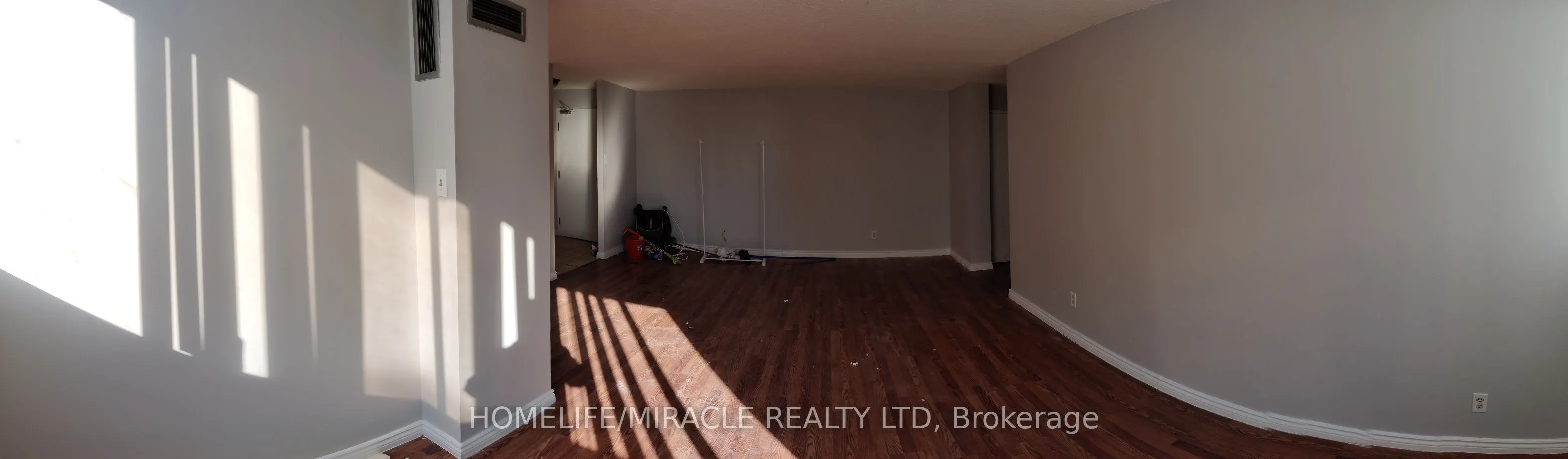 3700 Kaneff Crescent, #1602