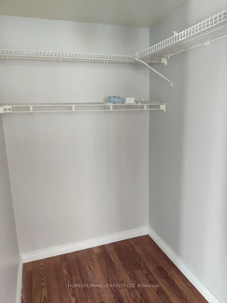 3700 Kaneff Crescent, #1602