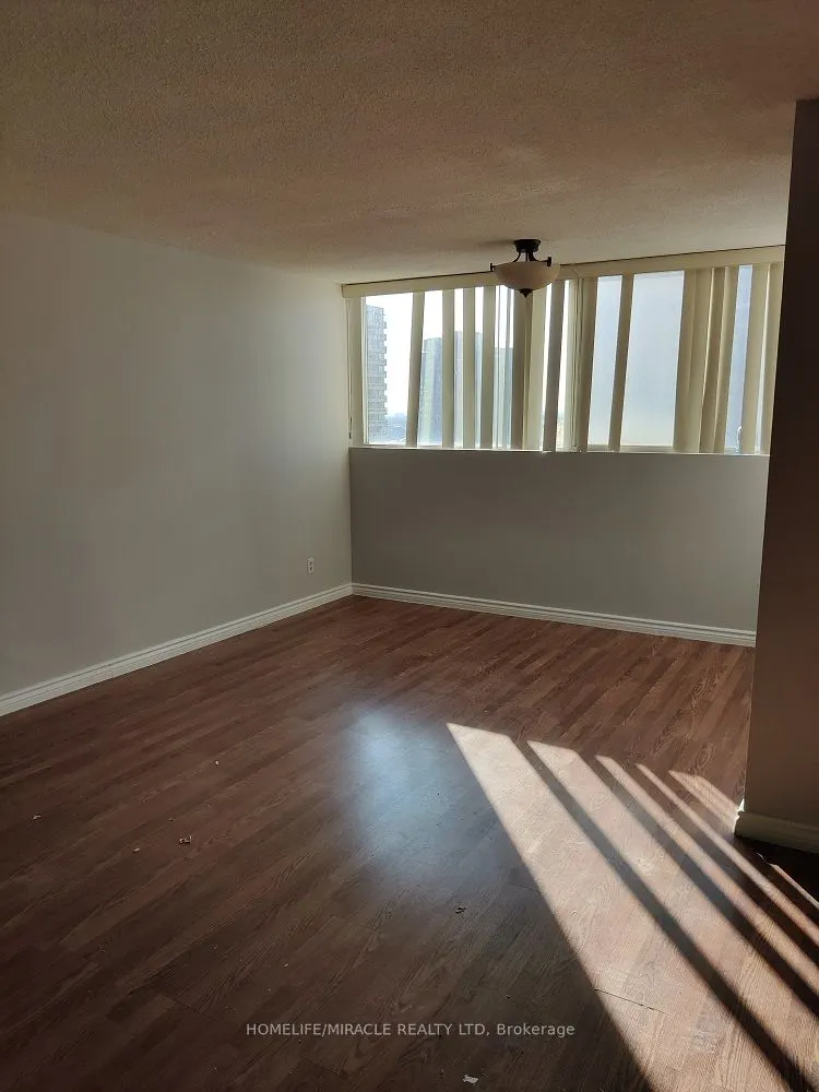 3700 Kaneff Crescent, #1602